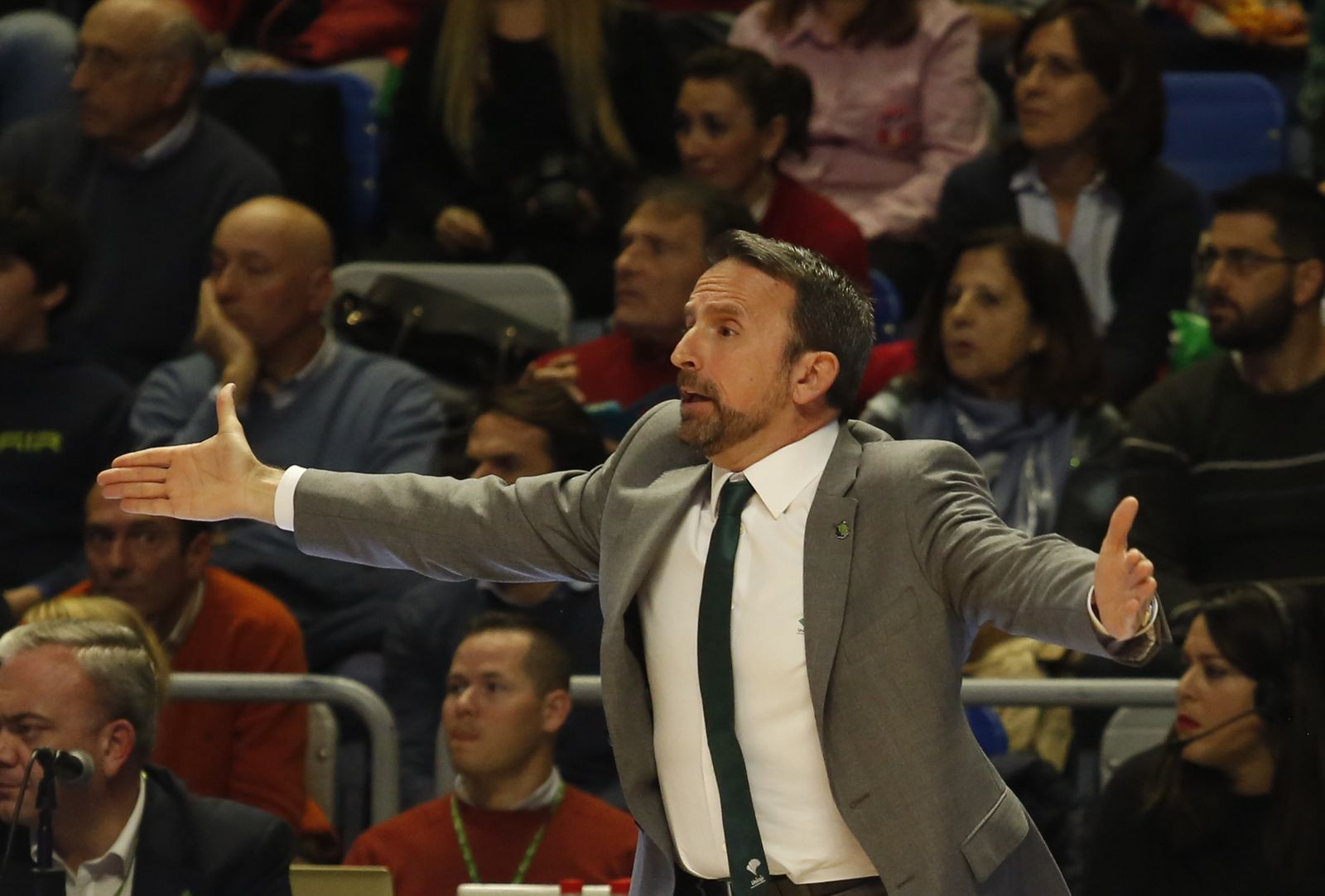 Joan Plaza, durante el partido del pasado viernes en el Carpena.