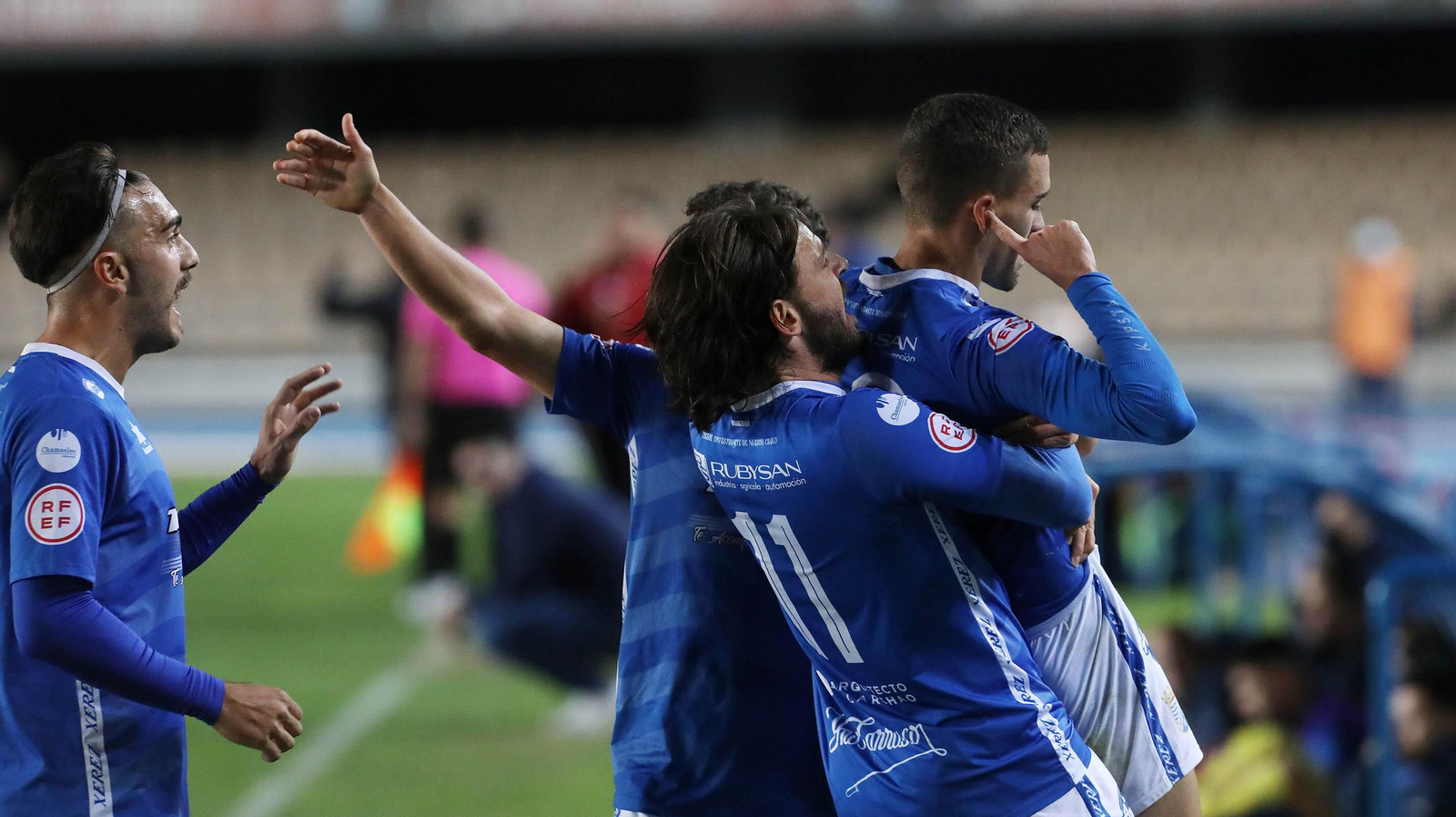 El Xerez CD vence al Conil 3-0 en su regreso a Chapín