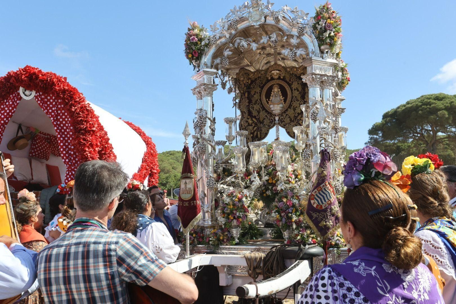 Misa de romeros de las hermandades de Jerez y El Puerto en Marismillas