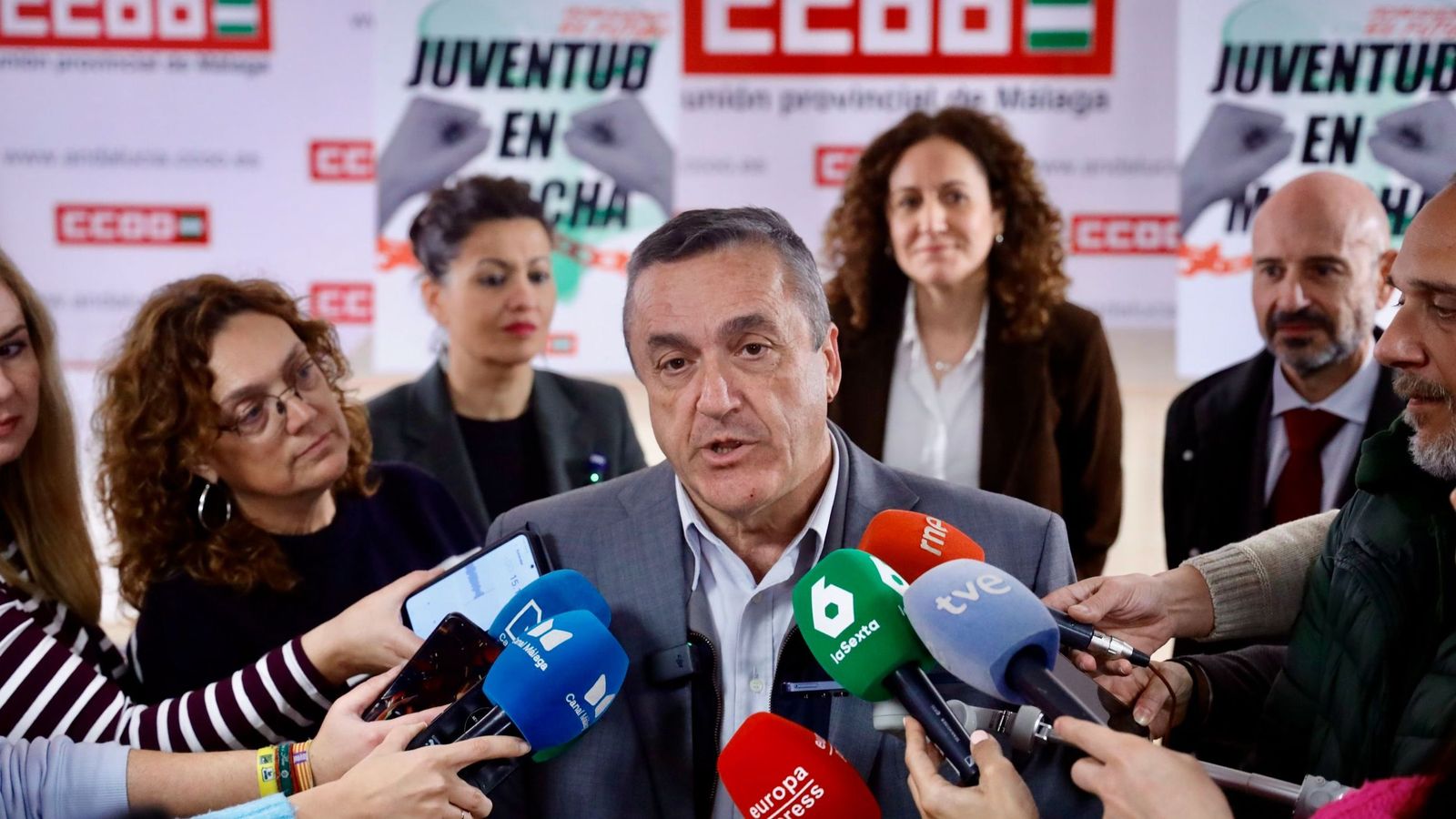 La ministra de Juventud e Infancia, Sira Rego, en el encuentro con jóvenes malagueños