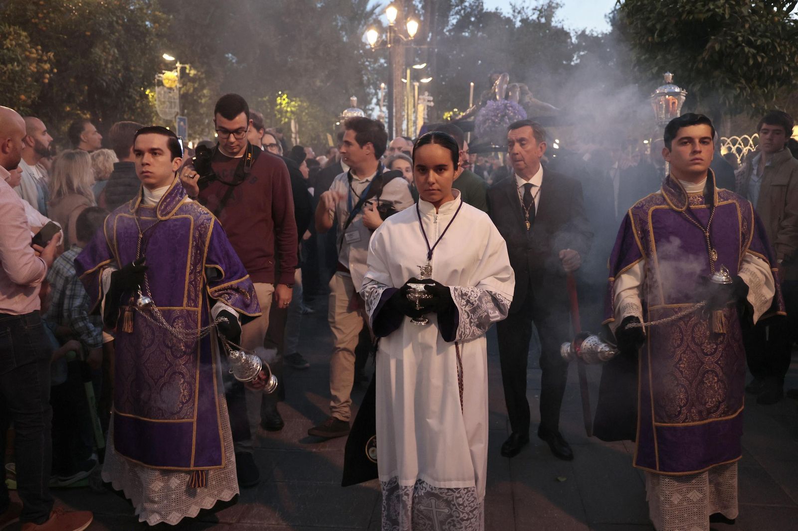 las imágenes de la procesión de el Cristo de la Buena Muerte y la Virgen de la Angustia
