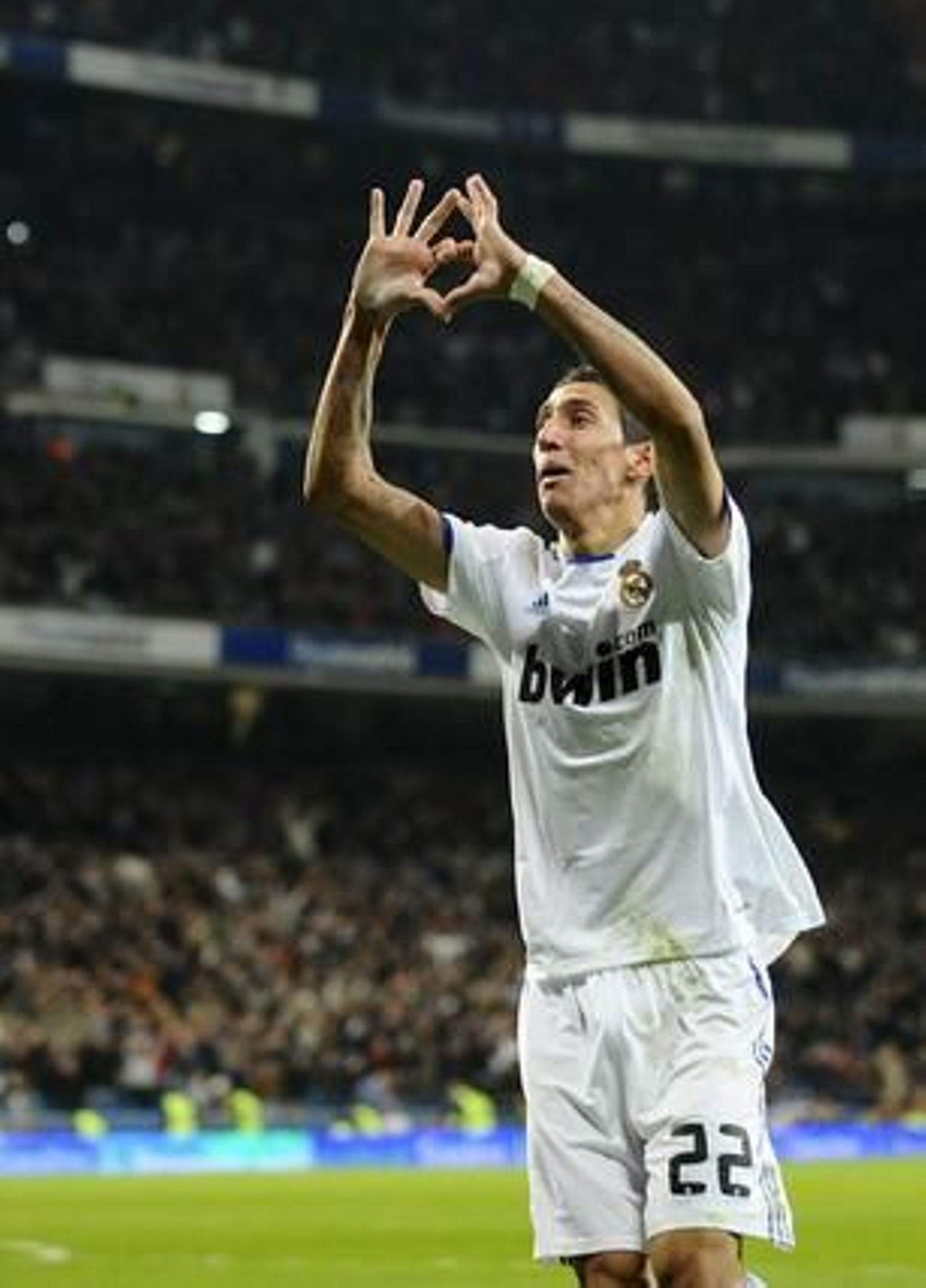 El Sevilla cae en el Bernabéu pese a jugar con un jugador más durante casi media hora. / AFP