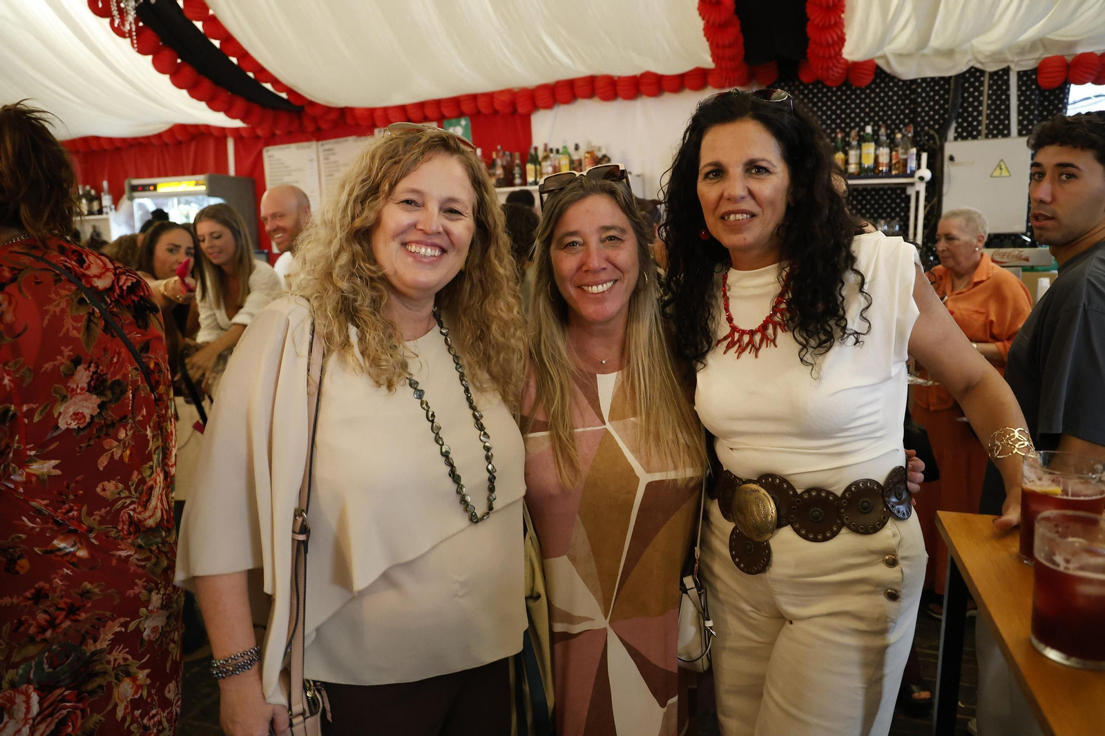 Búscate en las fotos del miercoles en la Feria de Tarifa 2025