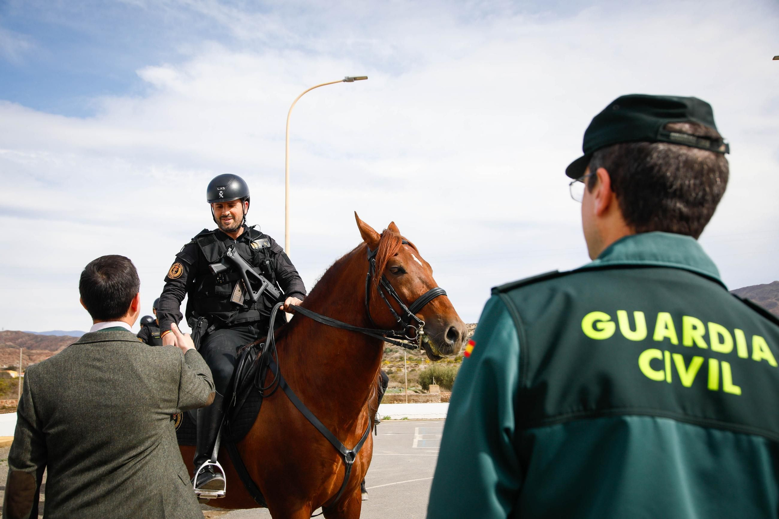 Imágenes del Escuadrón de Caballería de la Guardia Civil en Gádor.