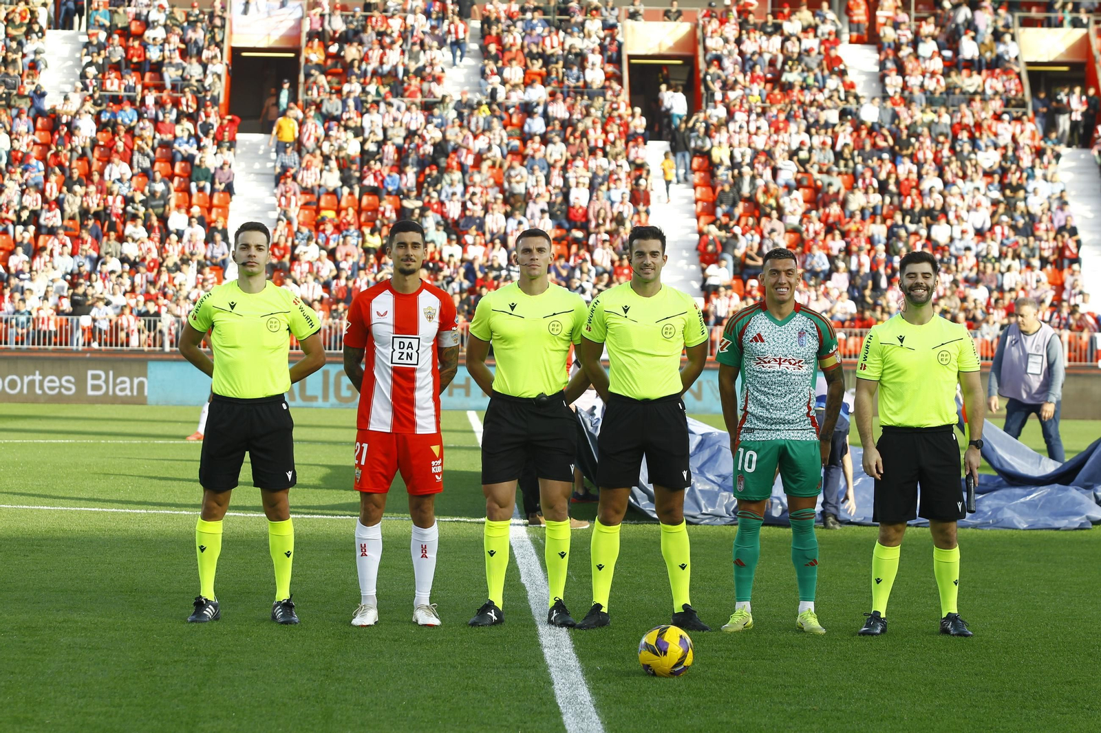 Las mejores imágenes del U.D. Almería-Granada C.F