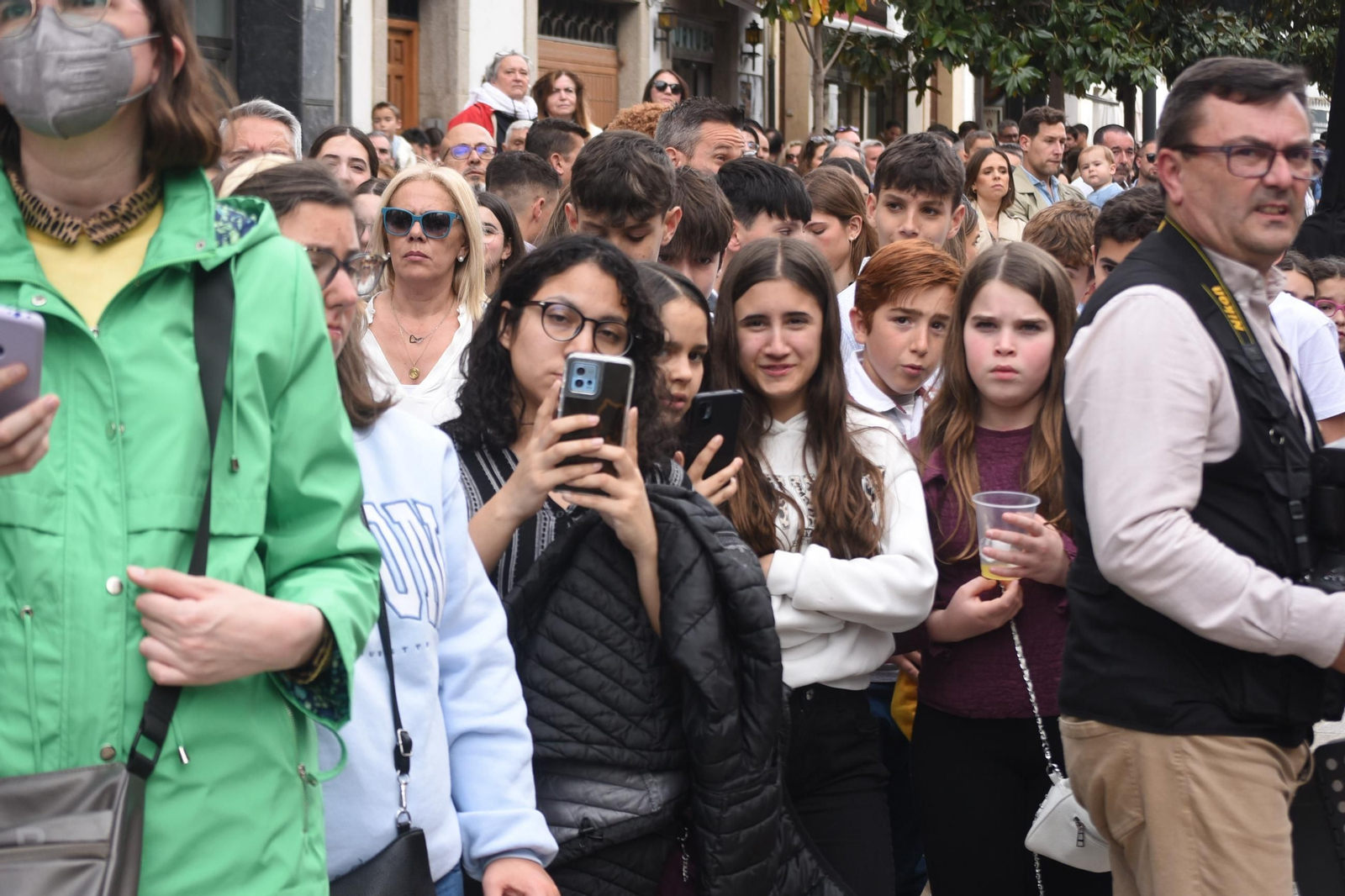 La procesión del Nazareno en este Jueves Santo de Córdoba, en imágenes