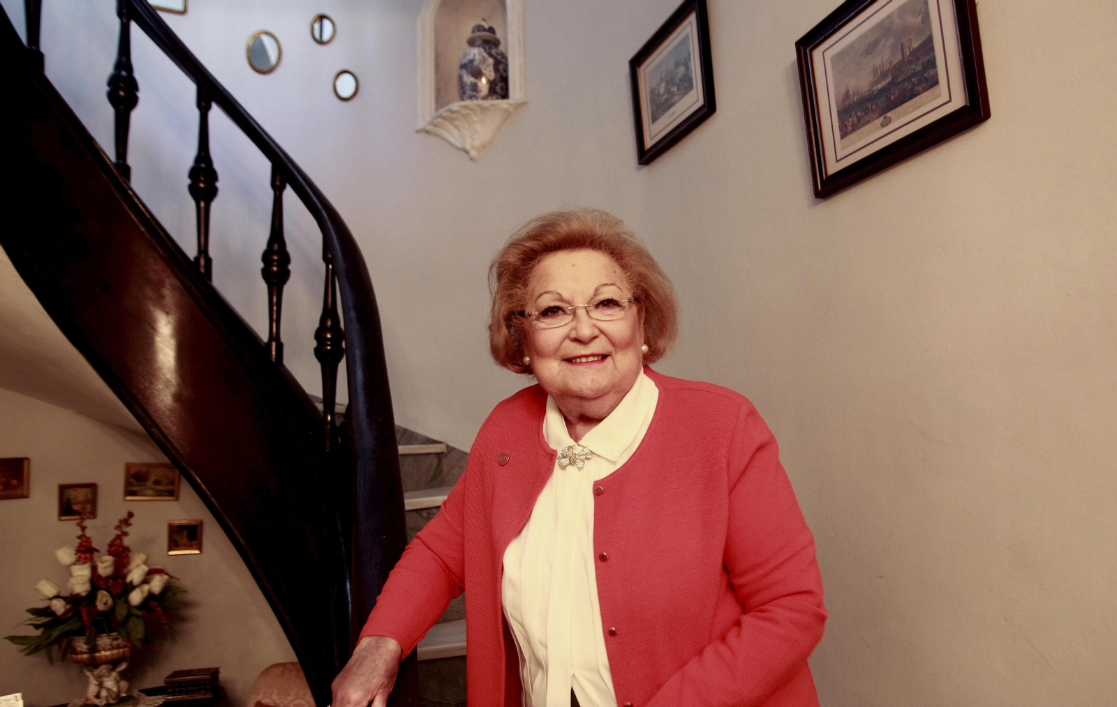 Dolores García, en su domicilio del centro de La Línea.