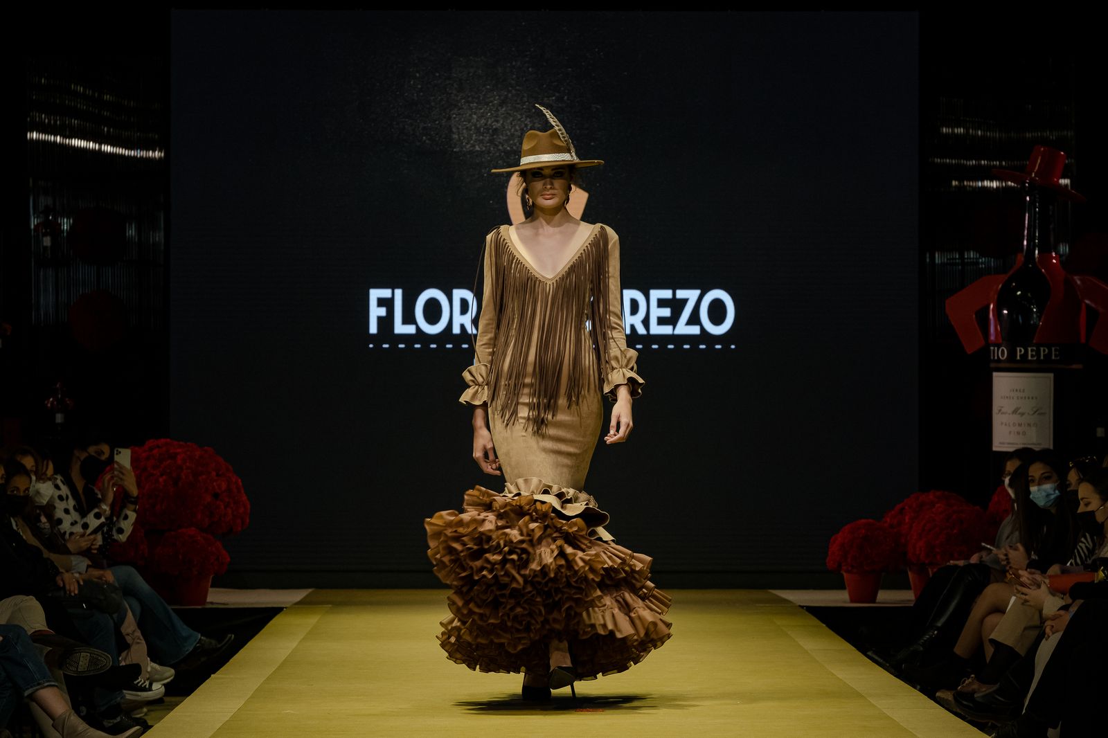 El desfile de Flor de cerezo en la Pasarela Flamenca de Jerez, todas las fotos