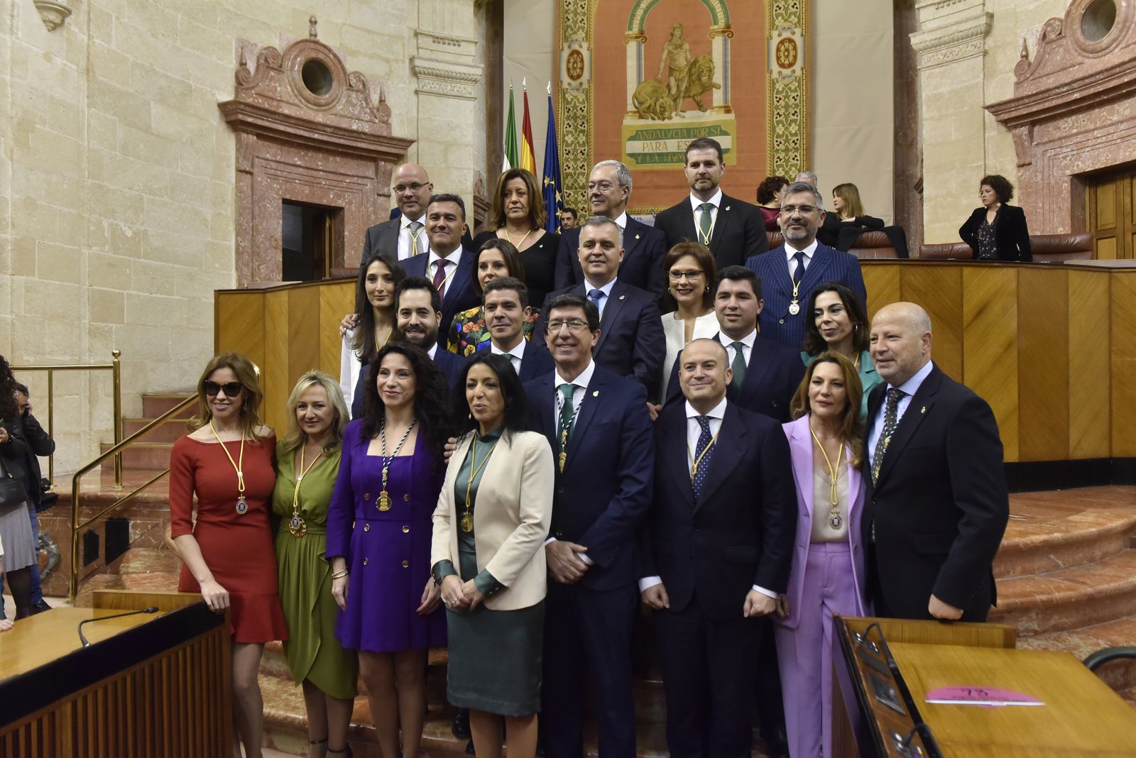 Acto institucional en el Pleno del Parlamento con motivo del Día de Andalucía