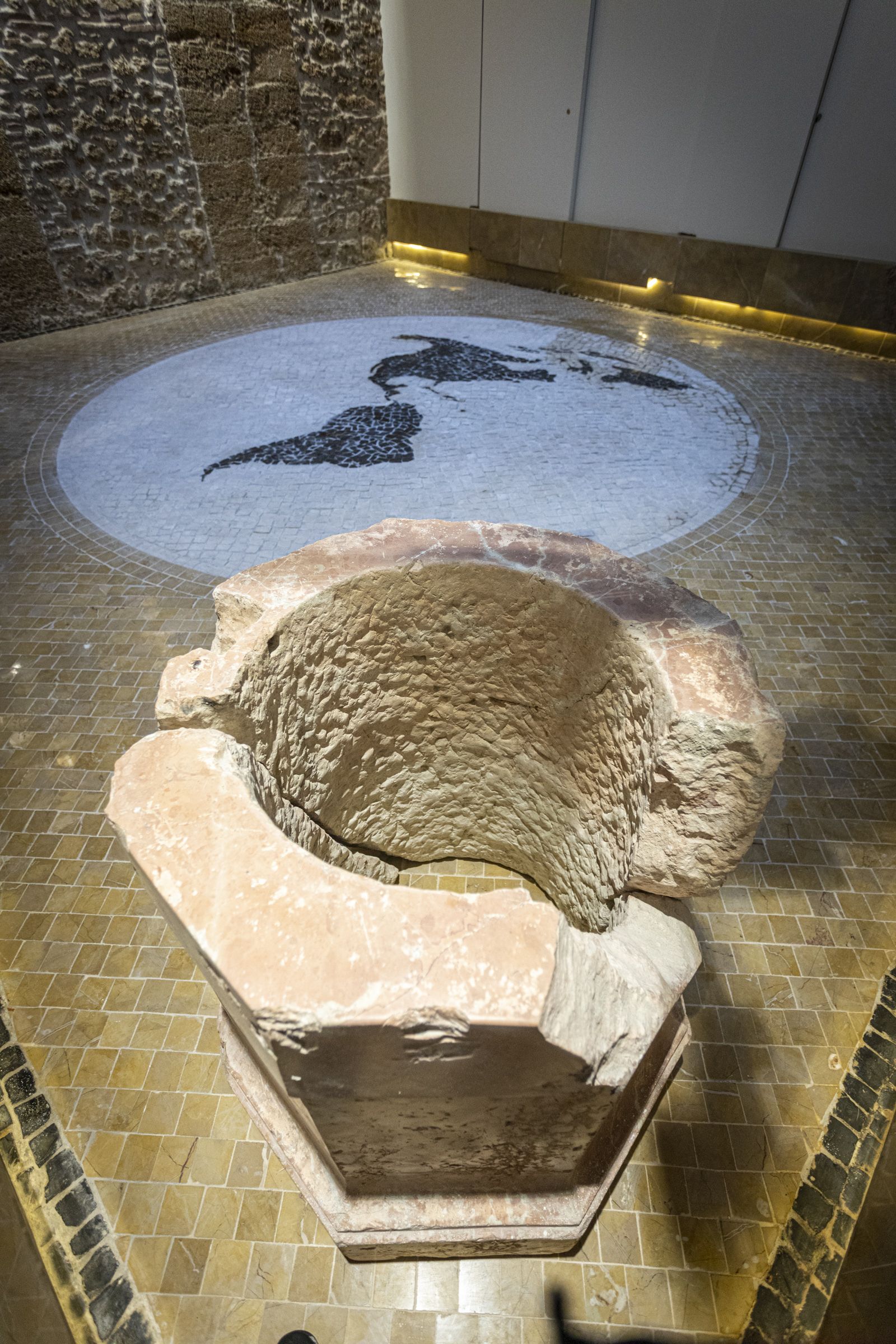 Detalles de la rehabilitación integral de finca en Conde O´Reilly esquina Costa Rica