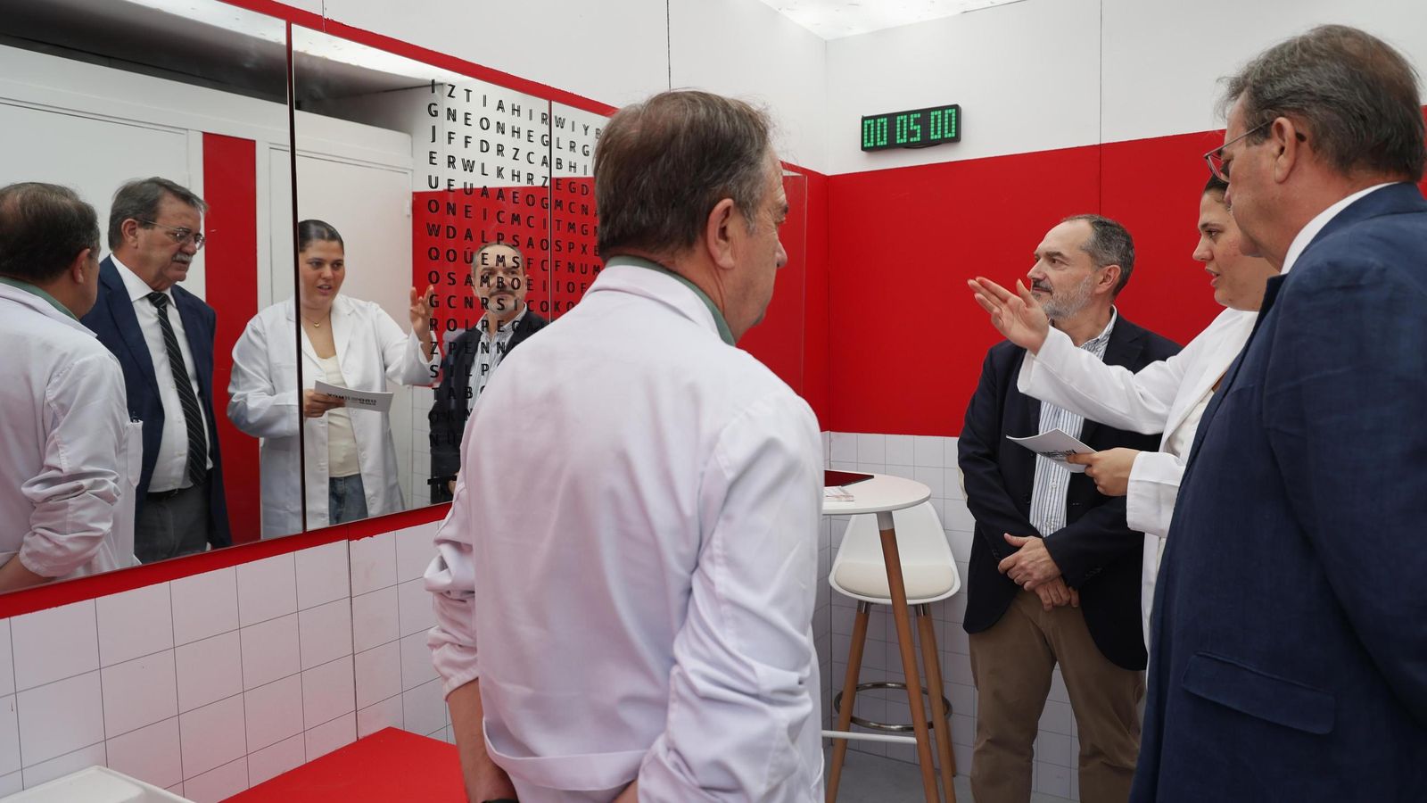 El interior del aseo simulado en la iniciativa.