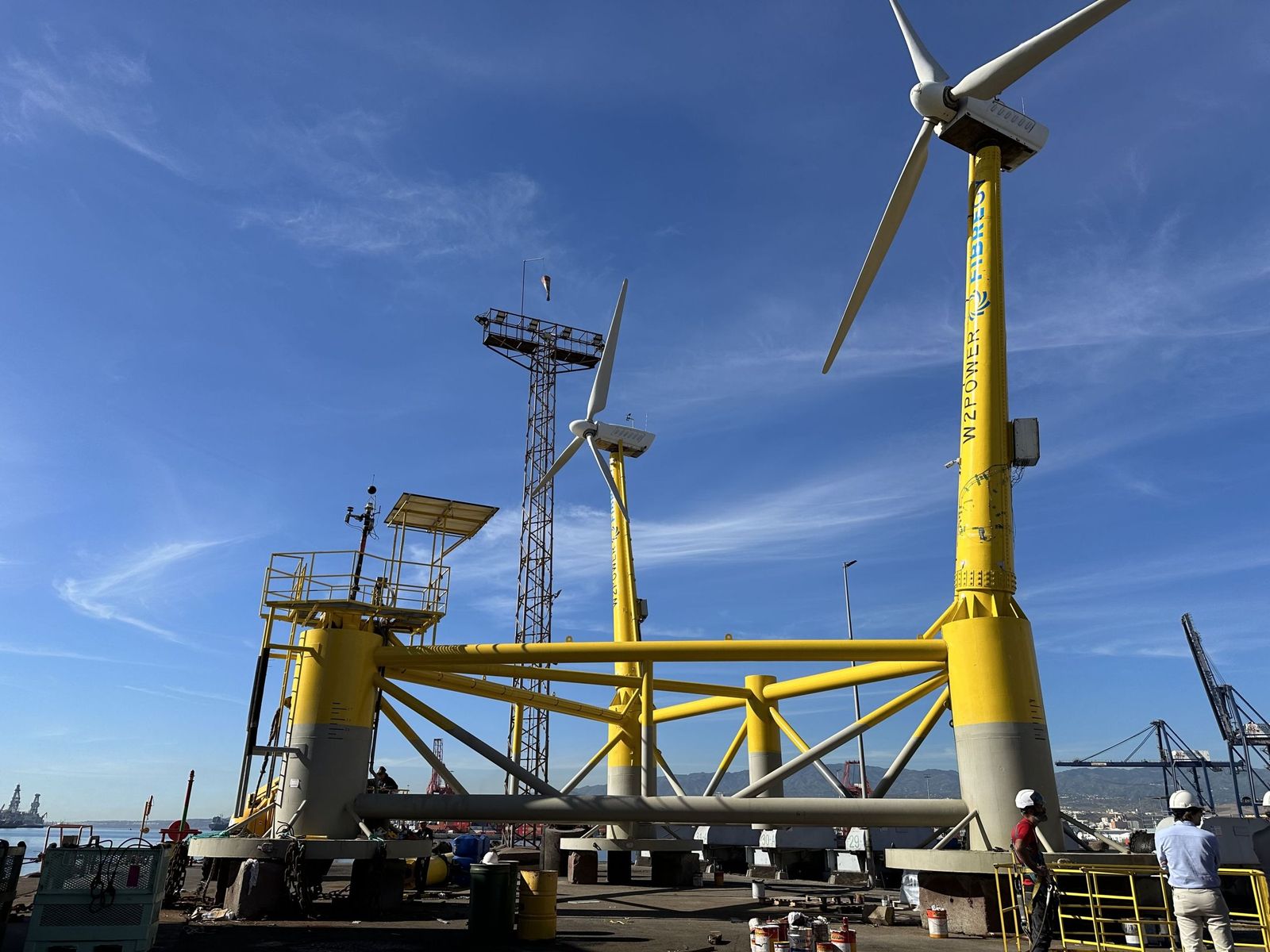 El prototipo W2Power de la malagueña EnerOcean en las instalaciones de Astilleros Canarios.