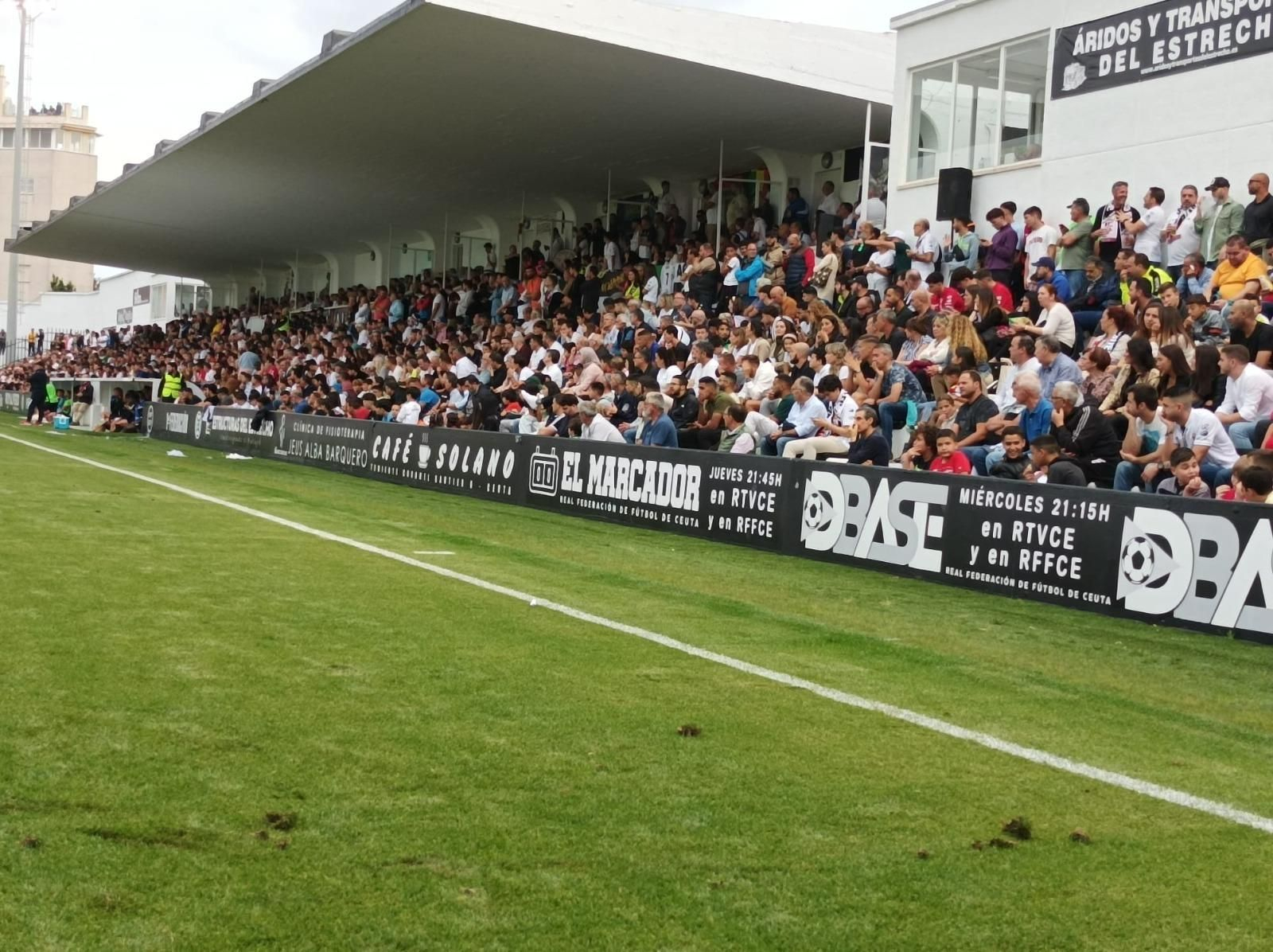 Las fotos del descenso de la Balona en Ceuta