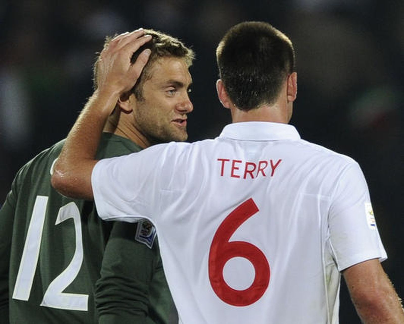 Inglaterra y Estados Unidos en el primer partido del Grupo C. / Reuters