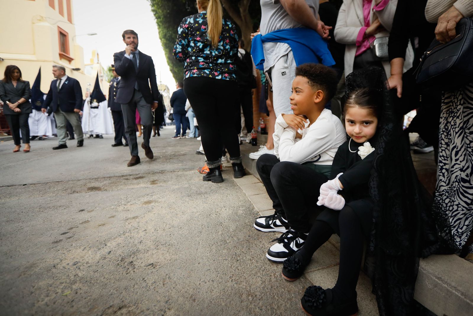 Mira como la cena sale a las calles de Almería tras las lluvias