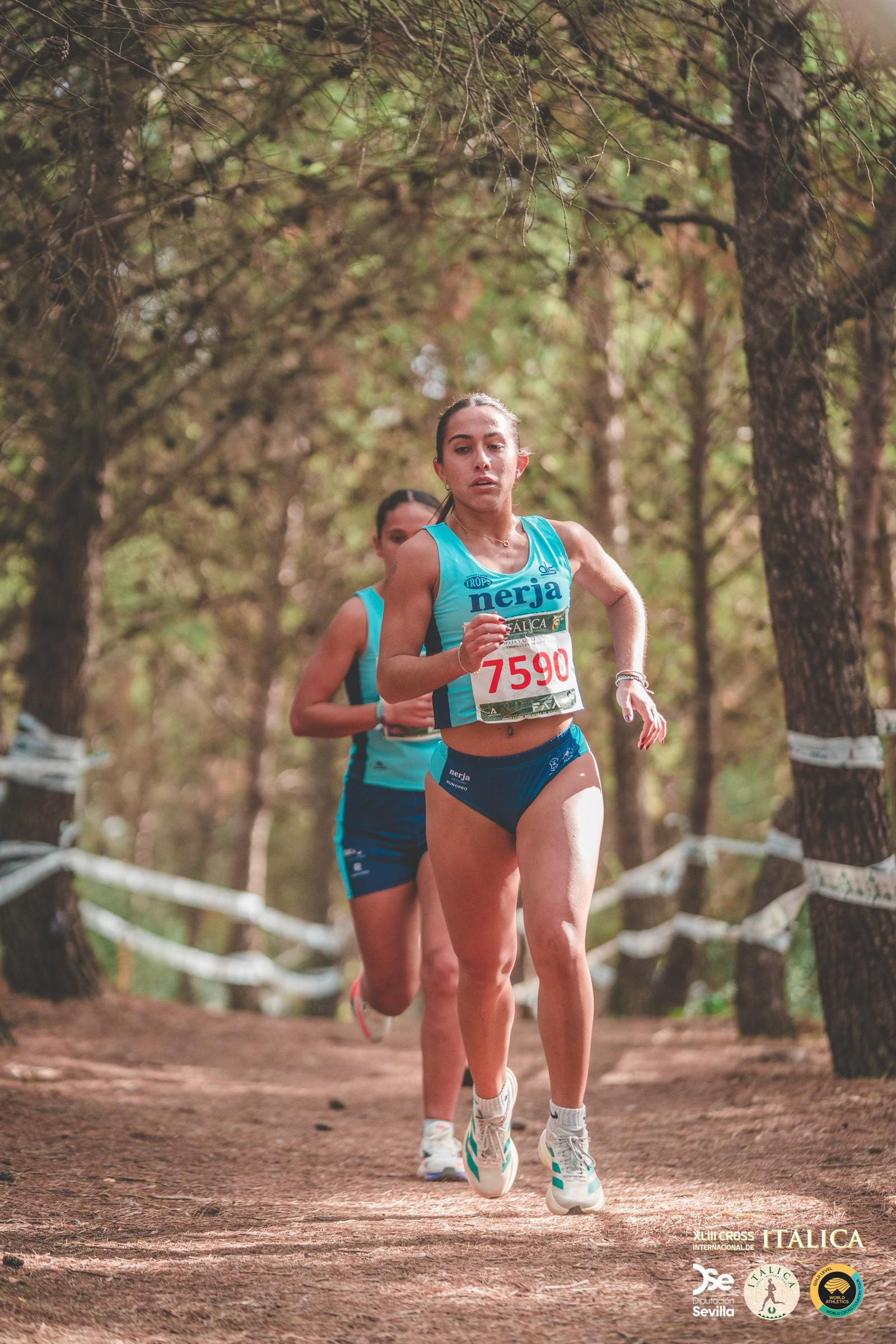 Búscate en las fotos del Cross de Itálica 2025 | 4