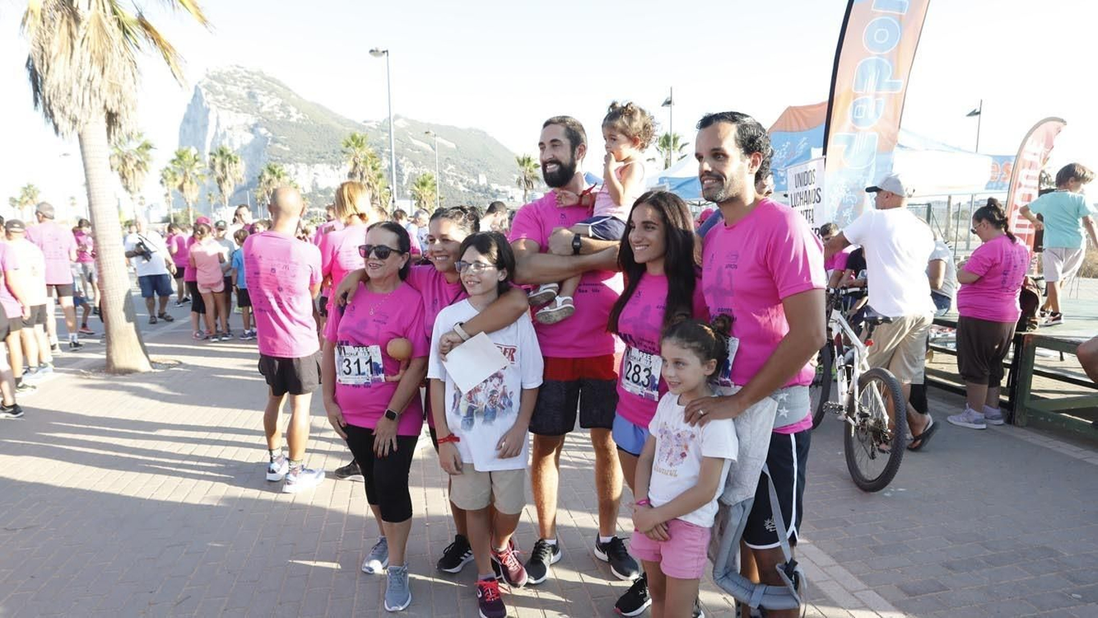 Fotos de la VI Carrera por la Mujer a beneficio de Apron