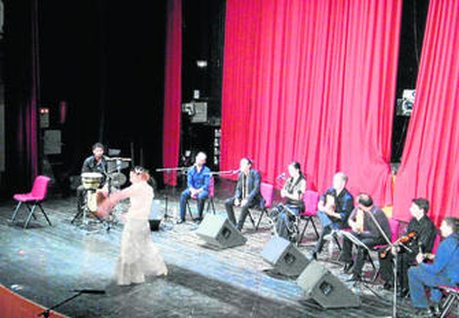 El espectáculo 'Entre quejíos y pitas' gustó mucho a los gadorenses.