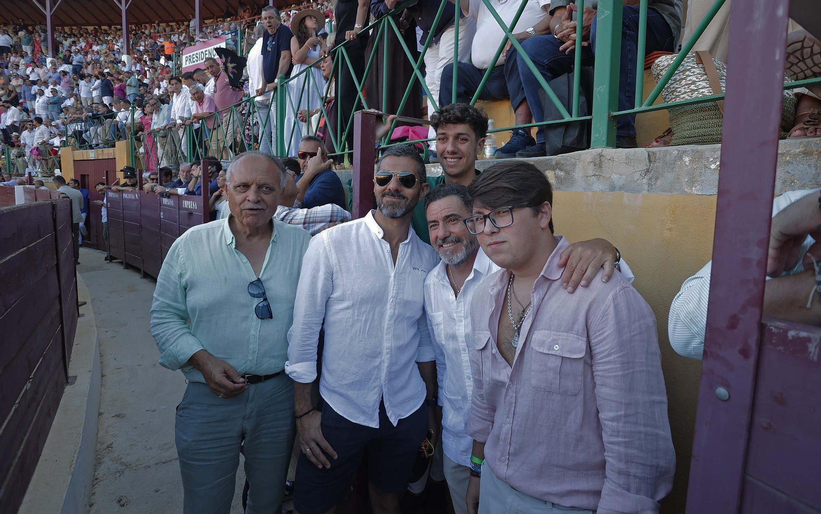Búscate en la Plaza de Toros 'El Arenal' durante la corrida del viernes de la Feria de La Línea