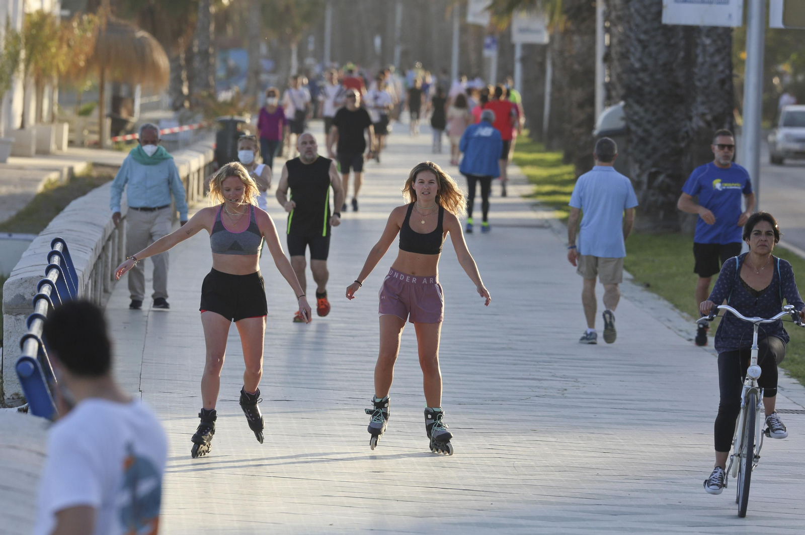 Las fotos de las concentraciones en el paseo marítimo de Málaga