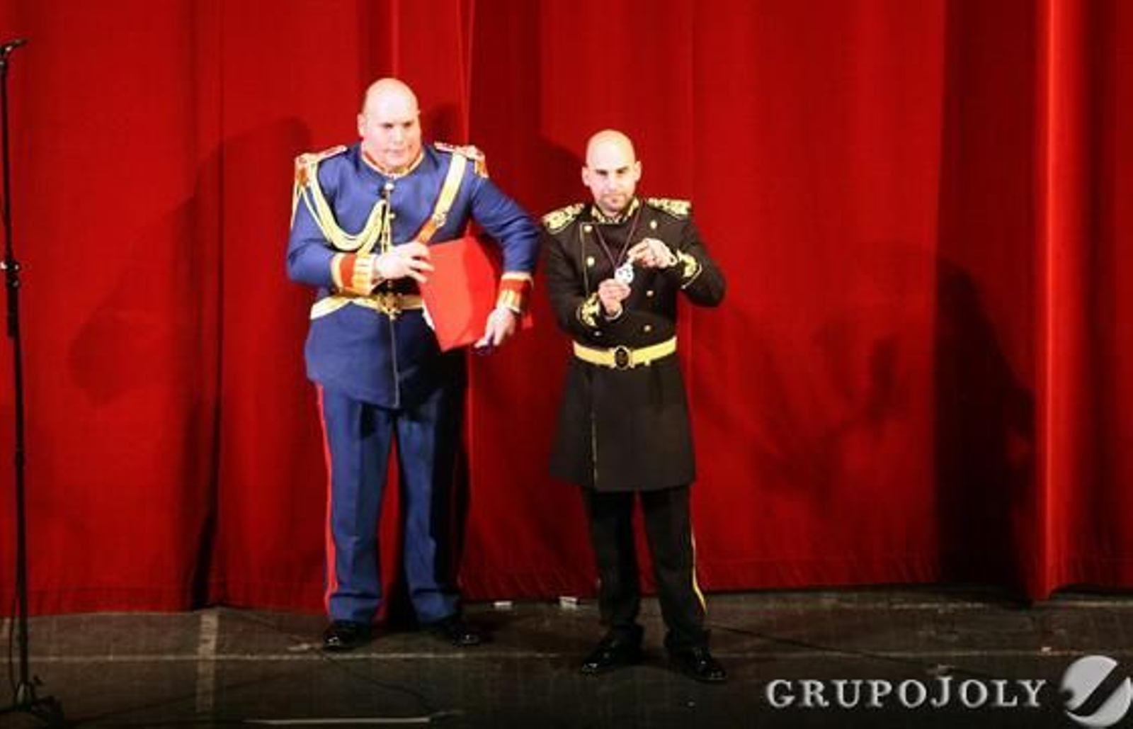 Las bandas de la Salud y el Nazareno llena de música cofrade la Casa Colón en un concierto patrocinado por 'Huelva Información'.

Foto: Josue Correa