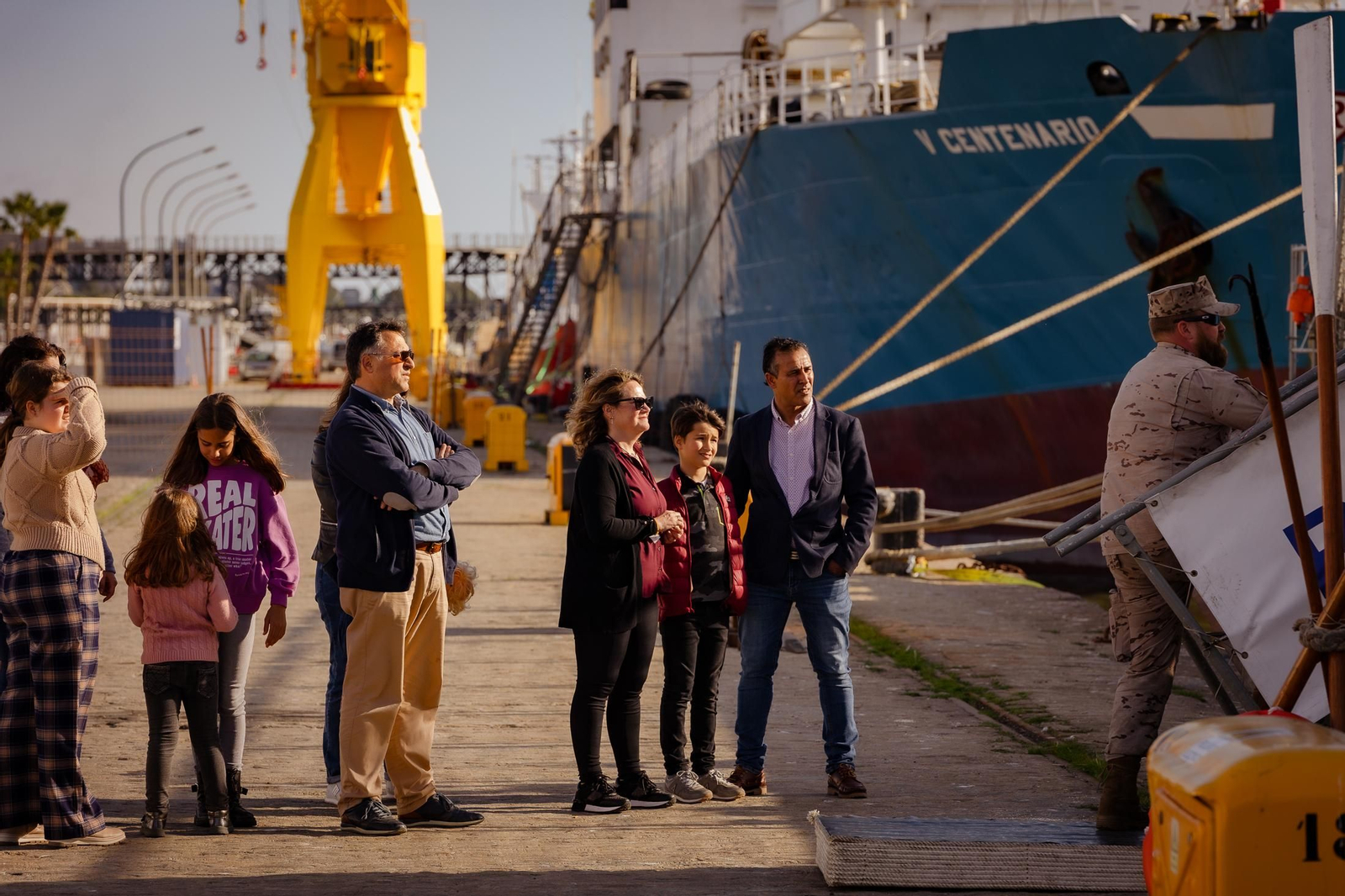 Imágenes del patrullero Centinela en el Muelle de Levante