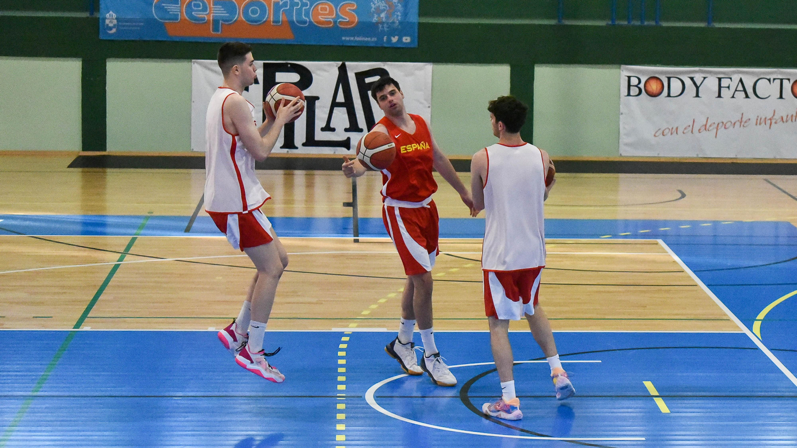 La selección española sub-20 de baloncesto ya se entrena en La Línea La selección española sub-20 de baloncesto ya se entrena en La Línea