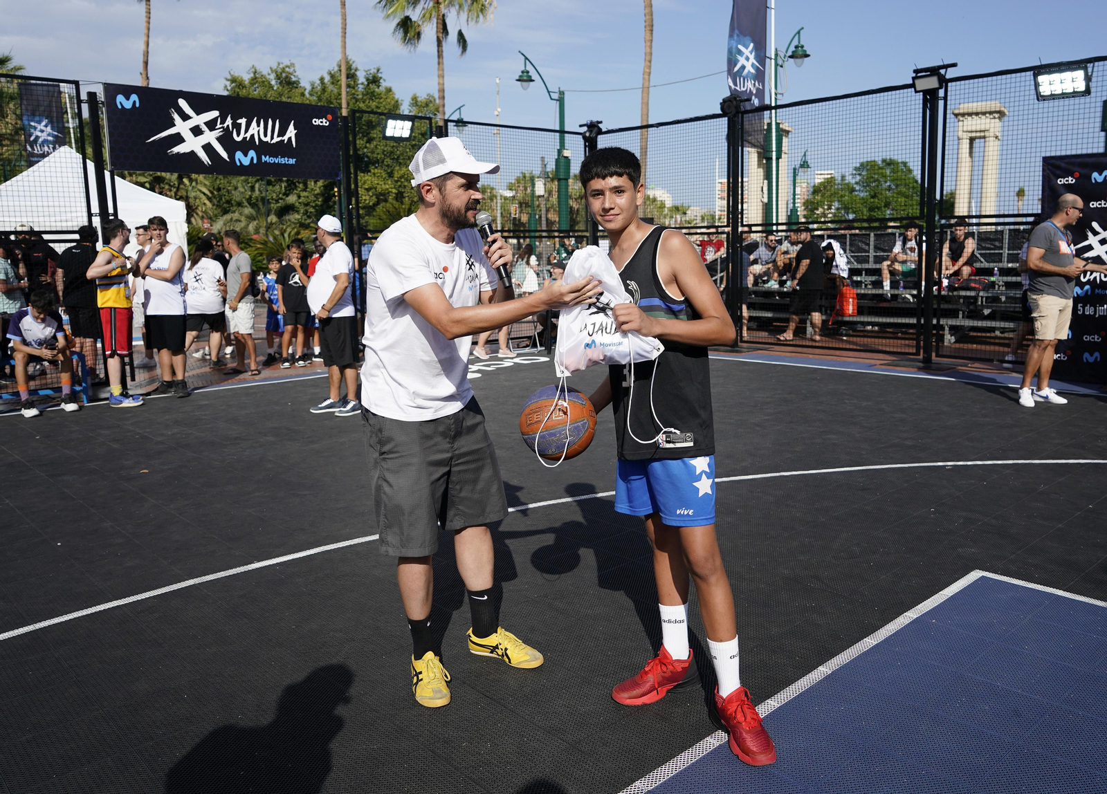La Jaula Movistar promociona la Copa 2024 en Málaga