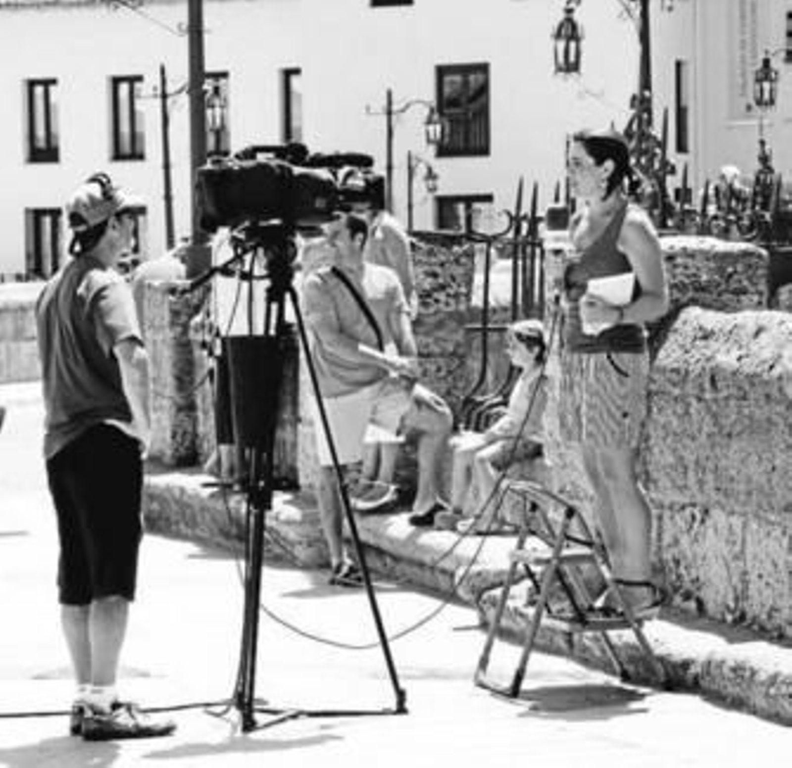 Los medios de comunicación ya hacen guardia en Ronda.