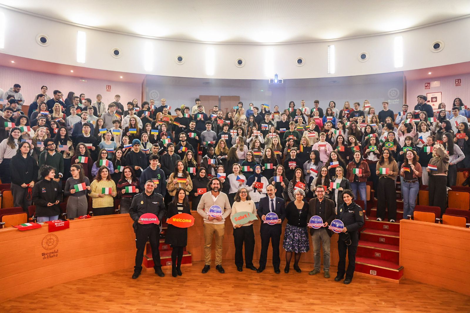 Fotografías de la llegada de estudiantes Erasmus a la Universidad de Huelva
