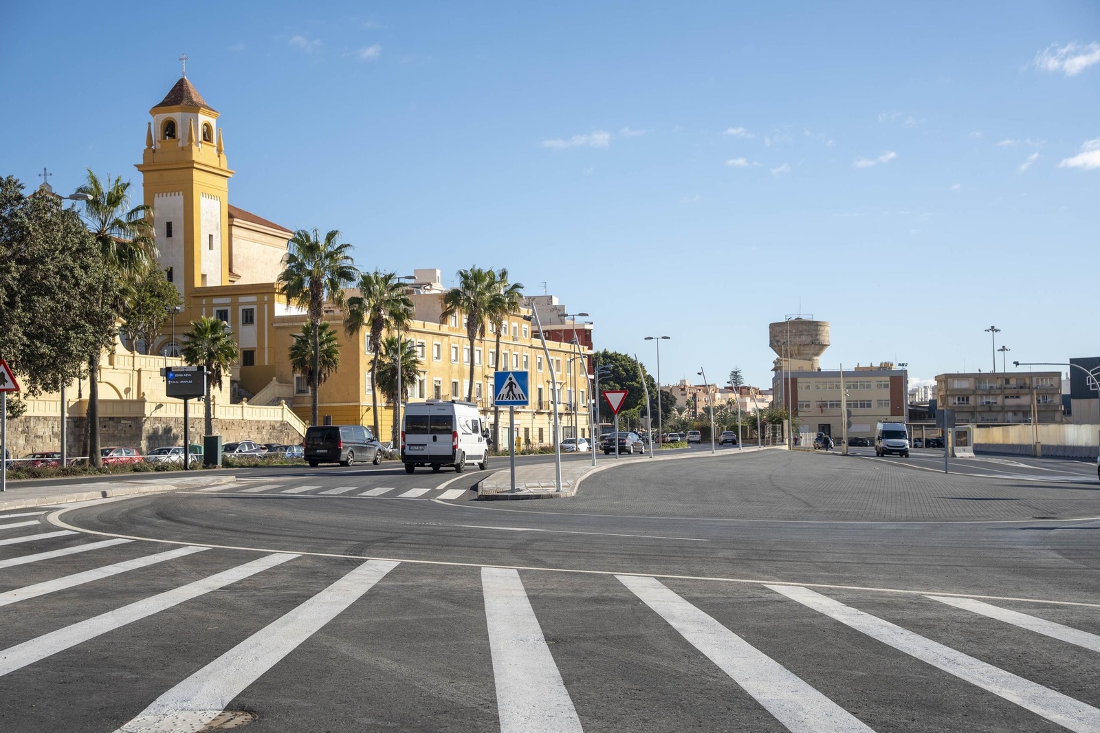 Los primeros usuarios del nuevo acceso al Puerto