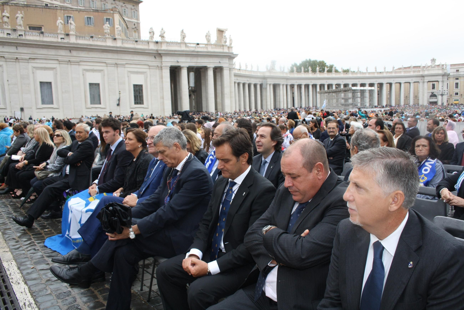 El día que el Papa Francisco recibió a una delegación del Recreativo de Huelva por su 125 aniversario