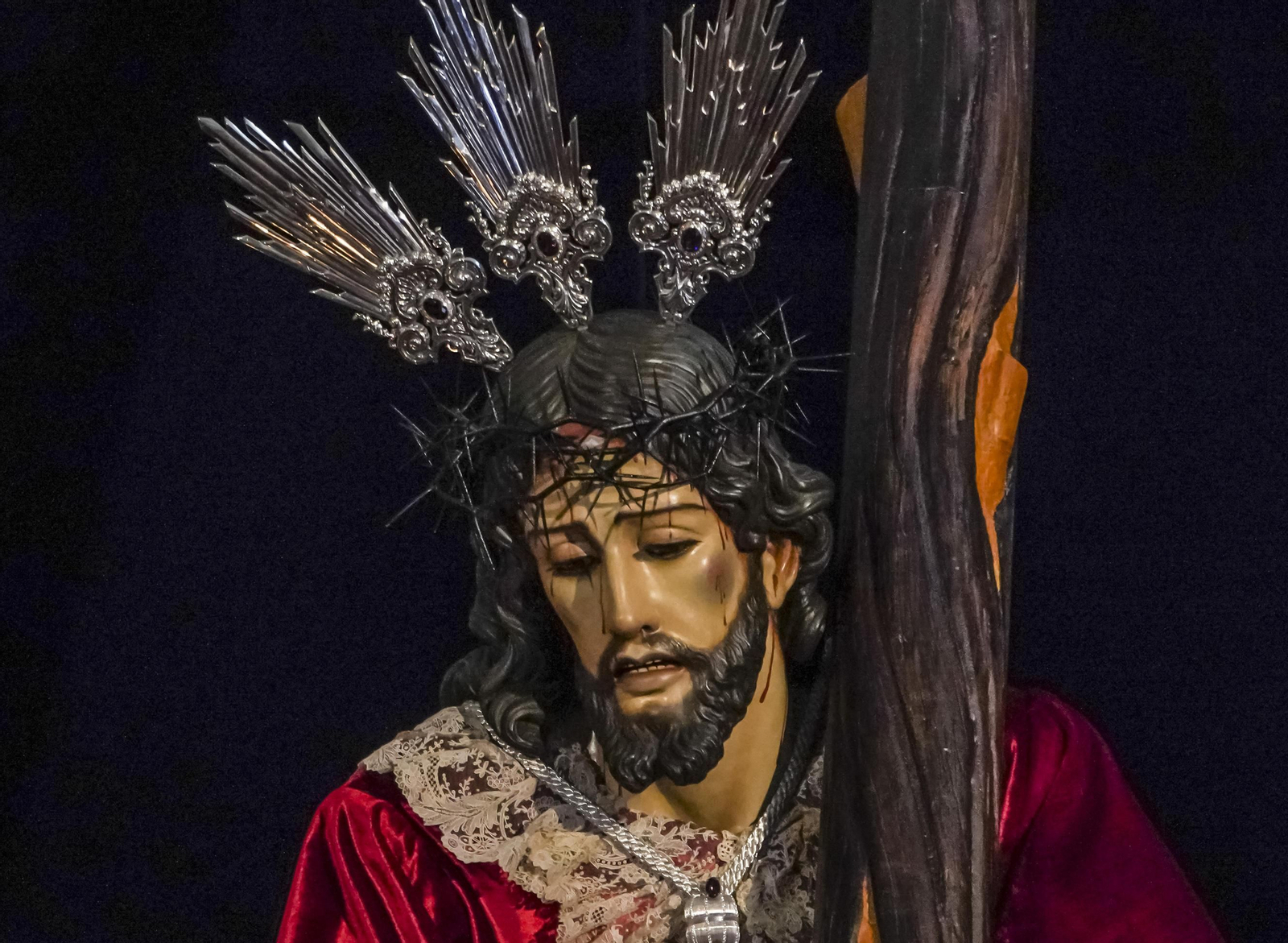 Besamanos al Nazareno del Amor y la Entrega