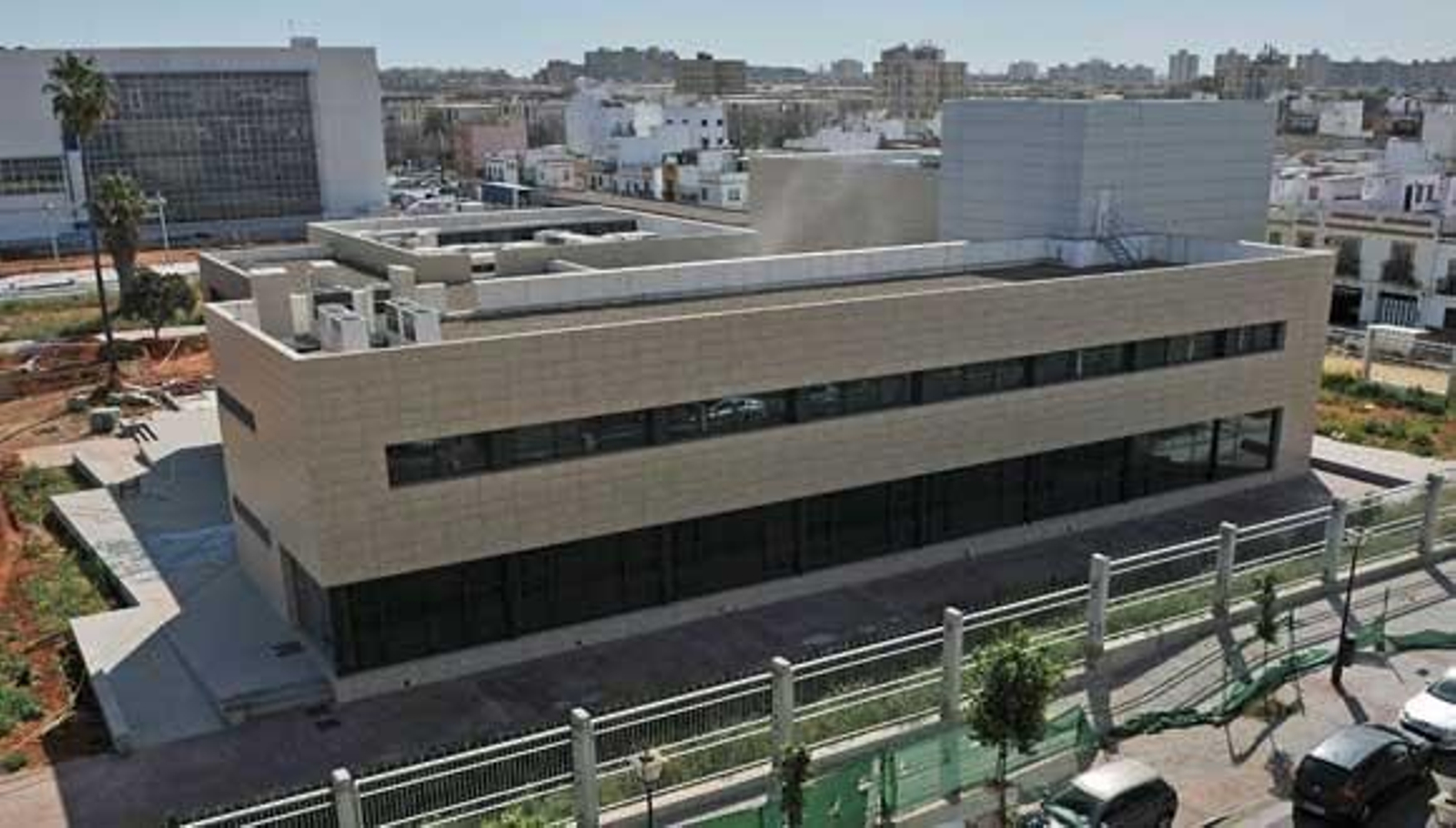 El centro cívico de La Ranilla preve abrir antes de 2013