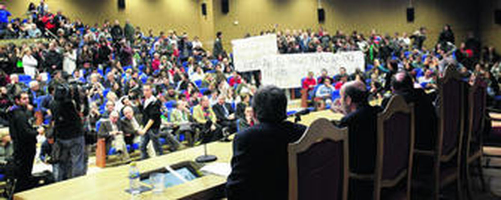 El acto se enmarcaba en la celebración del centenario de Químicas y se iba a celebrar en el salón de actos de la Facultad de Ciencias.