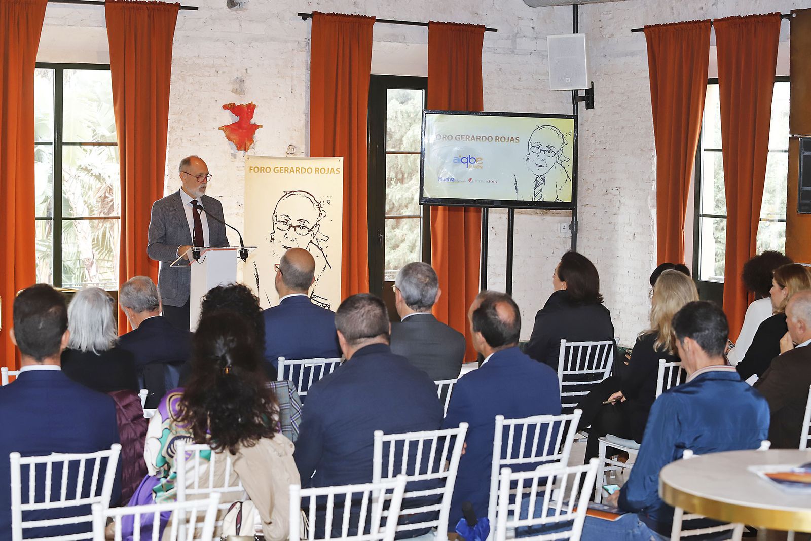 Imágenes del Foro Gerardo Rojas de Huelva Información