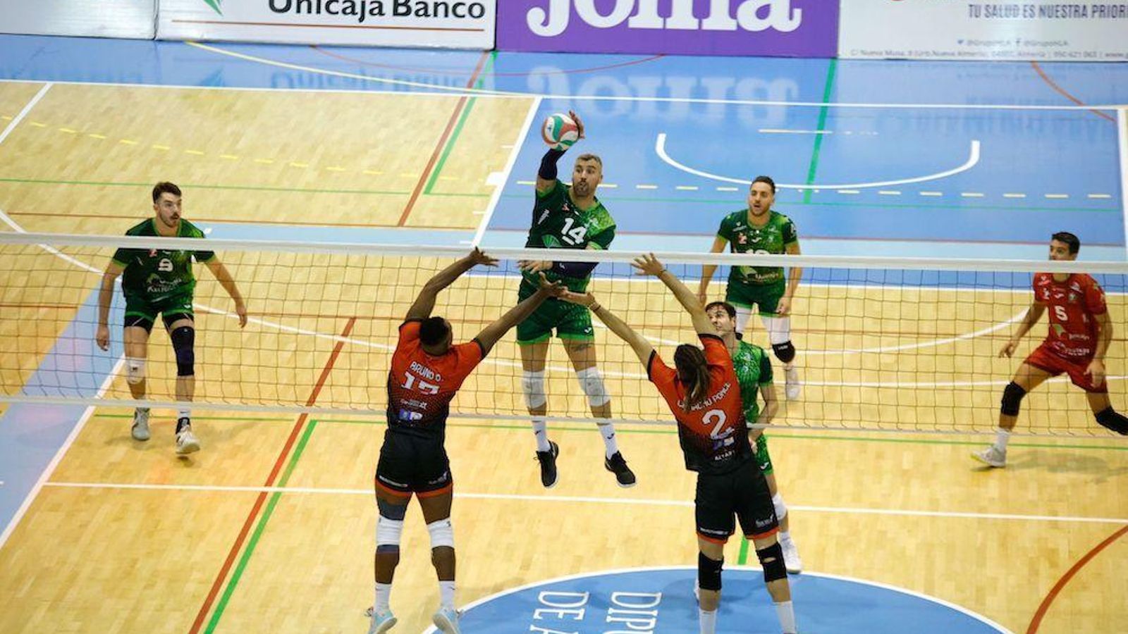 Unicaja recupera el liderato una semana después