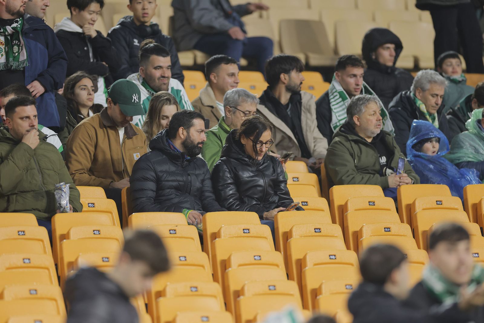 Buscate en las fotos del Betis - Feyenoord