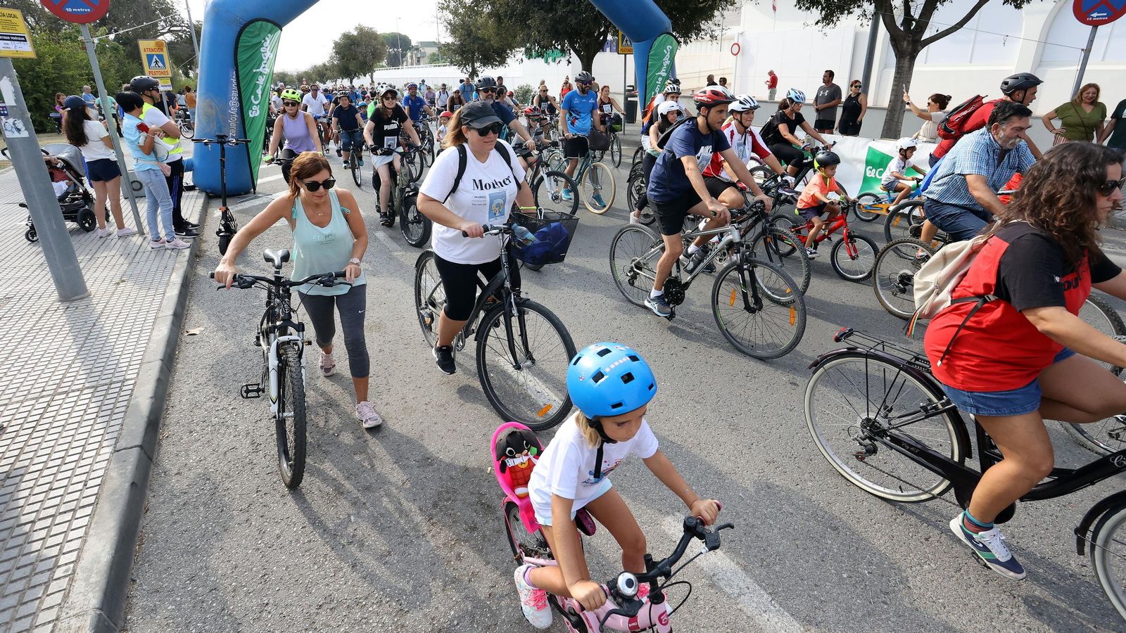 Búscate en el Día de la Bici Amistad por Jerez