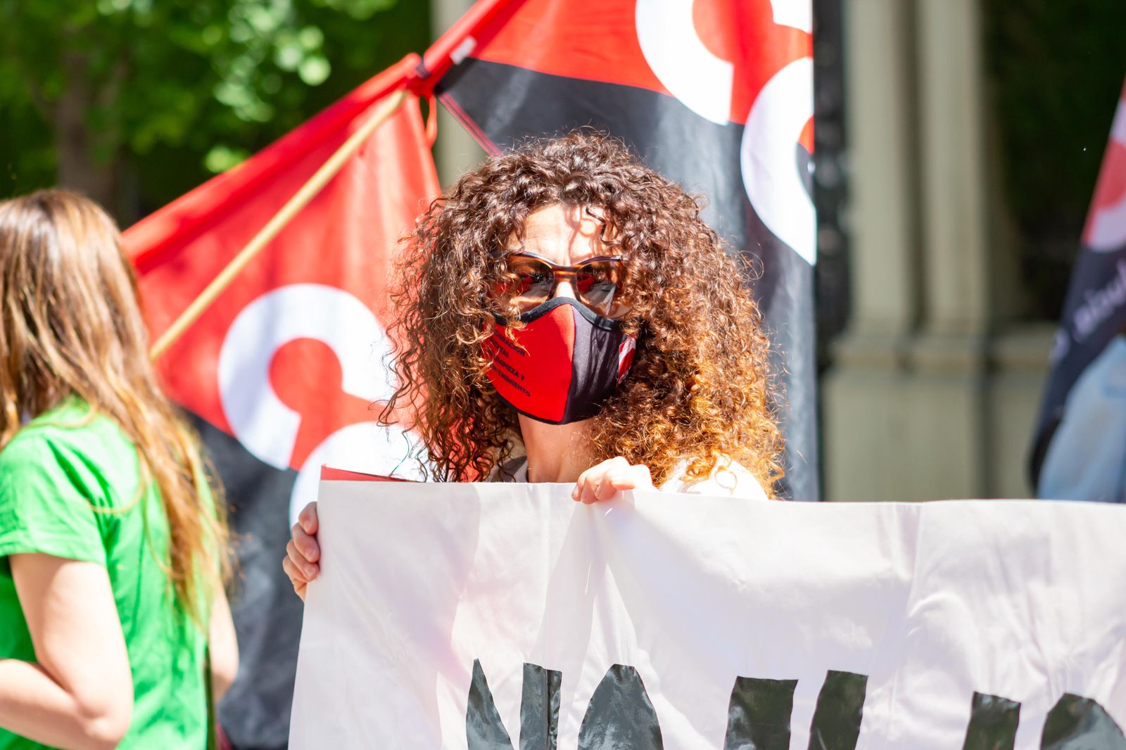 Fotos: manifestación en Granada por unos servicios públicos dignos y estables