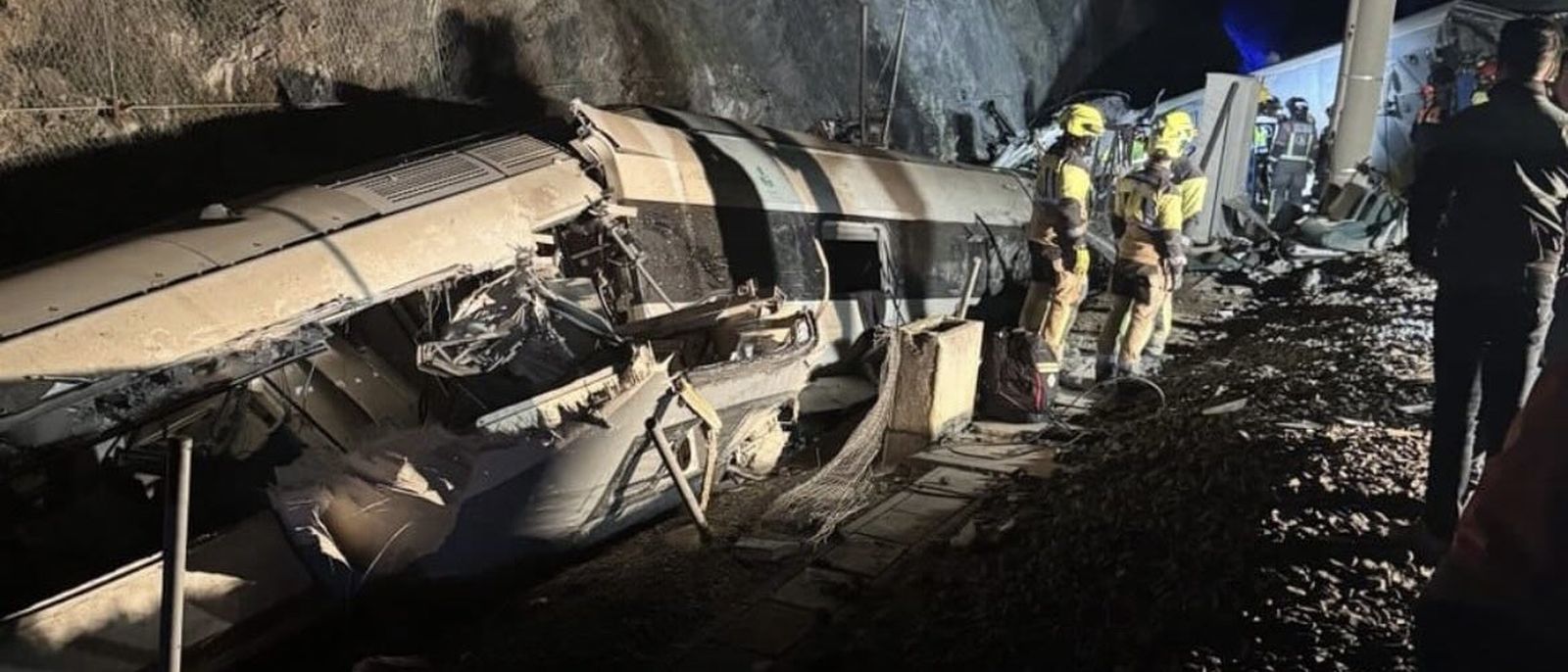 Fotografías del tren de Huelva implicado en el accidente de Adamuz, Córdoba.
