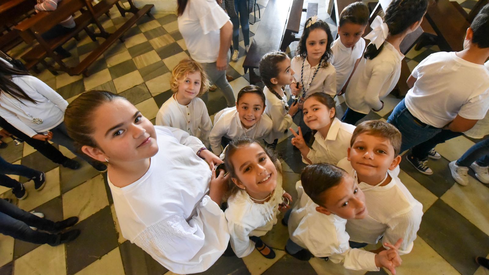 Fotos de la procesión del Resucitado en San Roque