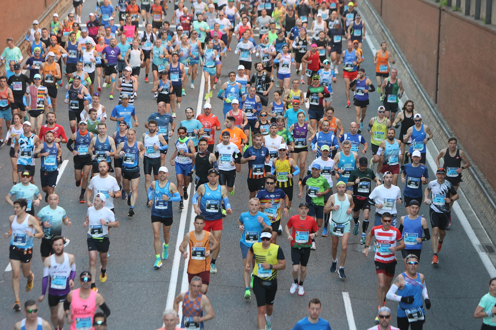 Búscate en la Zurich maratón de Sevilla