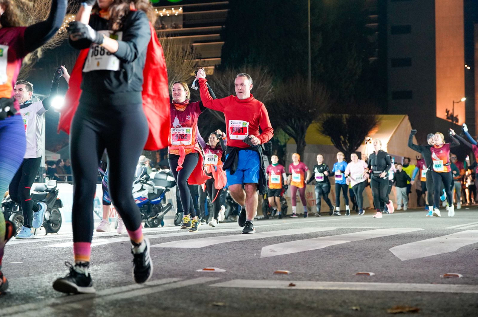 En imágenes: búscate en tu llegada a meta de la Carrera de San Antón 2026 (3)