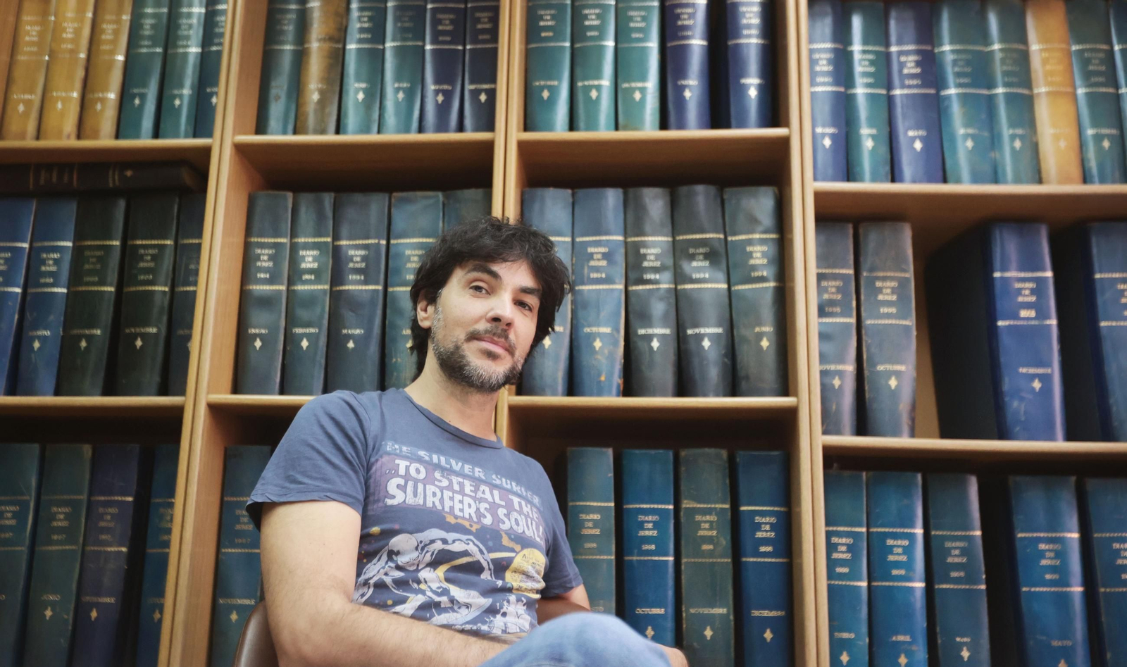 Alberto Belmonte posa en Diario de Jerez durante la entrevista.