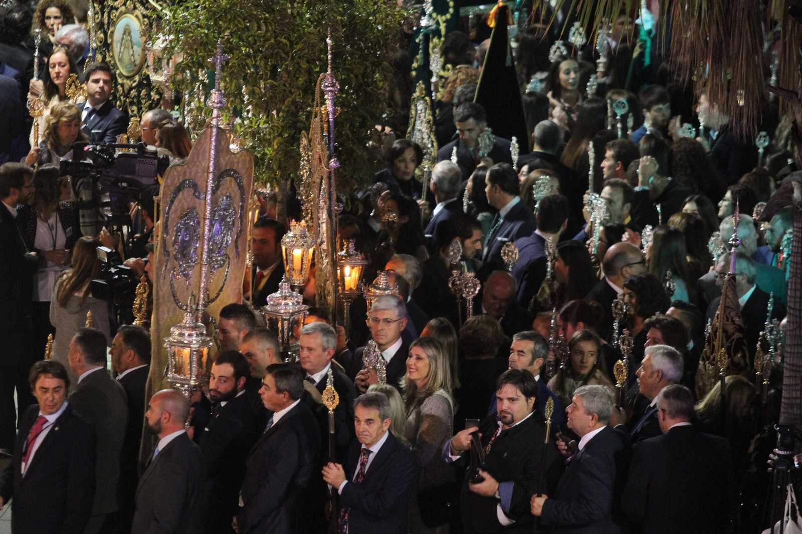 Imágenes del Recorrido del Rosario Glorioso de La Magna Rociera