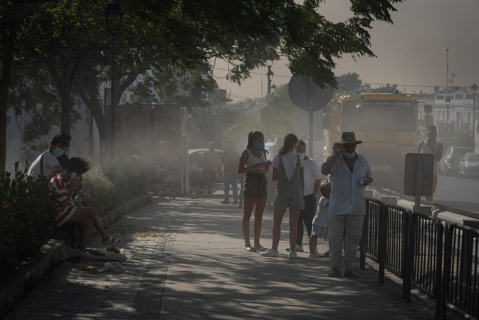 El incendio de Lucena del Puerto en imágenes