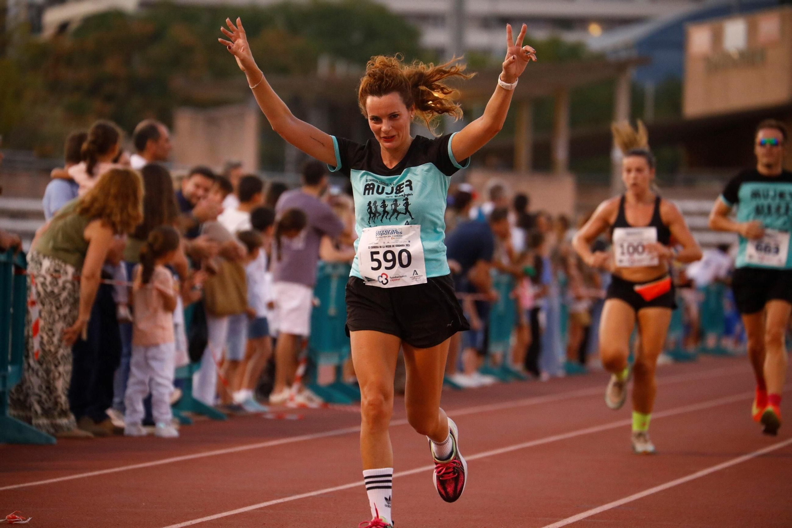 Las mejores imágenes de la XX Carrera de la Mujer de Córdoba