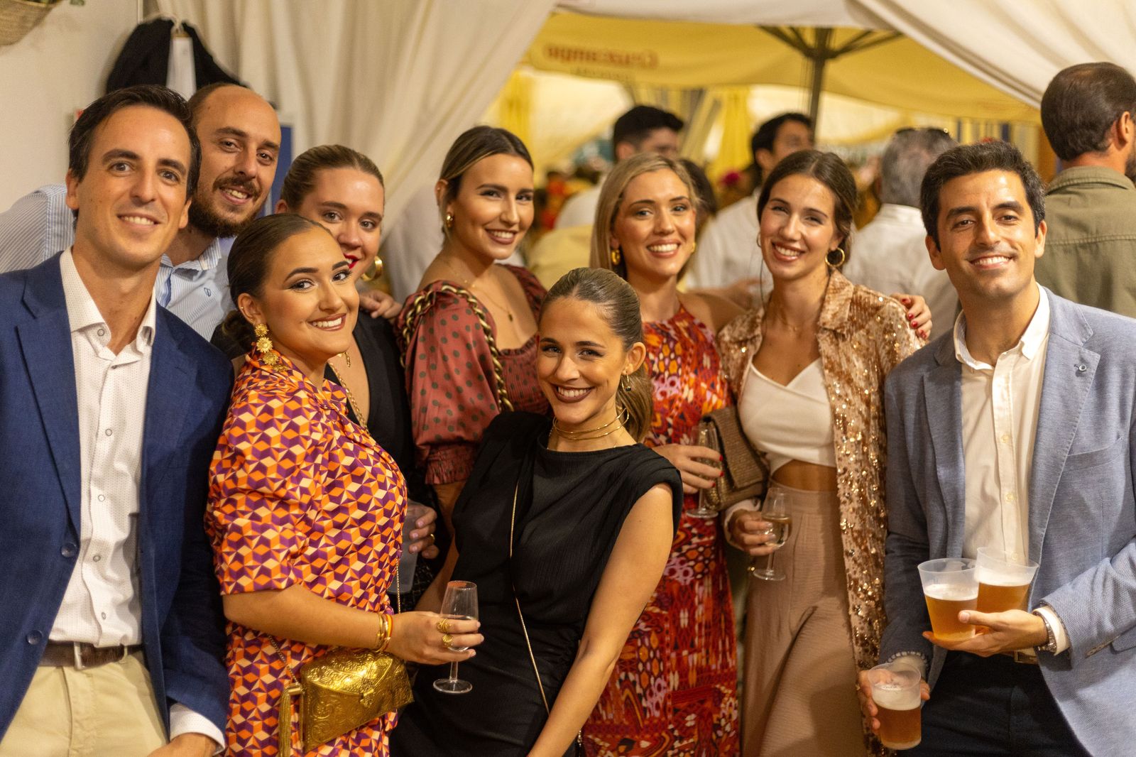 Feria del Caballo 2023: Imágenes del ambiente en la noche del sábado