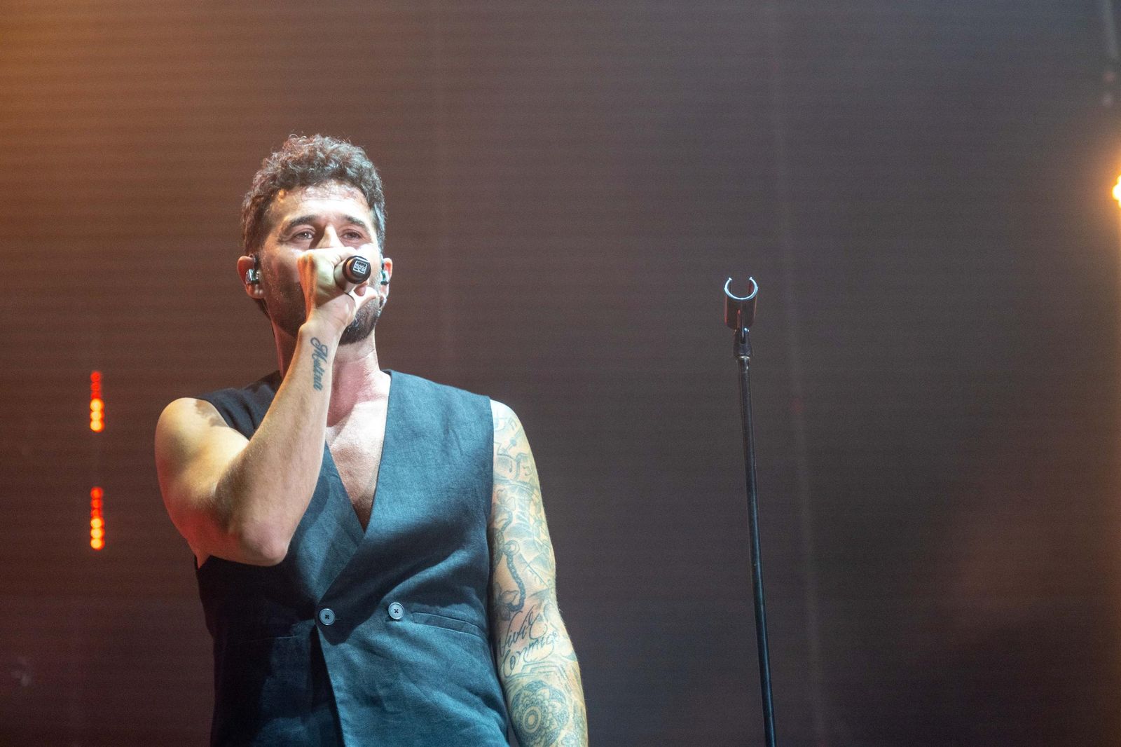 Colombinas 2025: El concierto de Antoñito Molina en las Fiestas Colombinas en imágenes